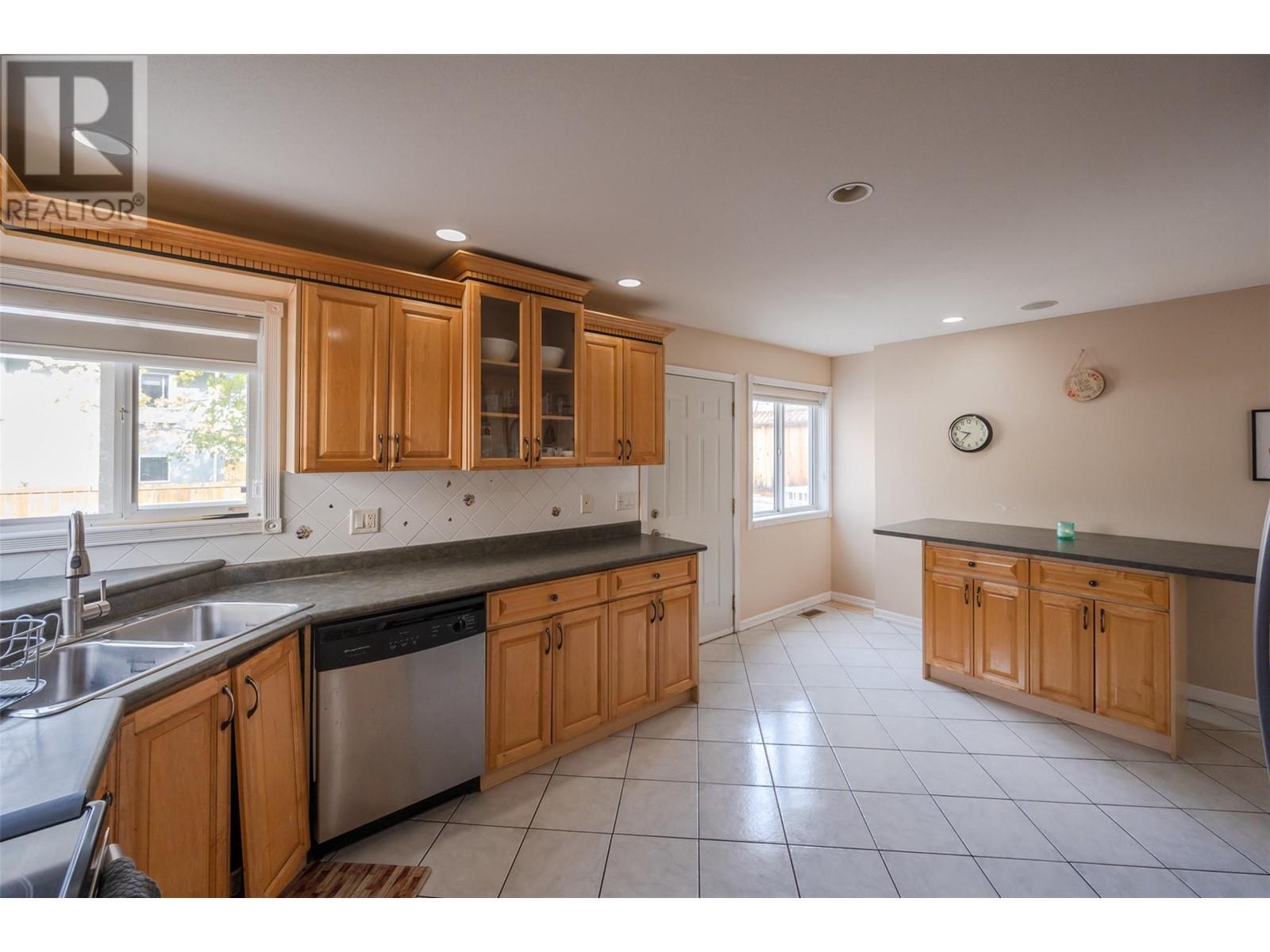 147 Stocks Crescent, Penticton, British Columbia  V2A 8P6 - Photo 46 - 10344518