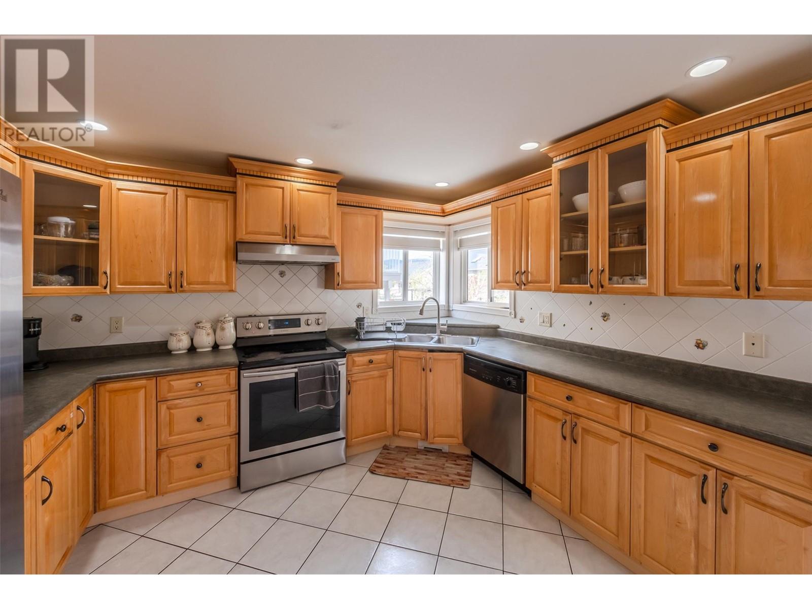 147 Stocks Crescent, Penticton, British Columbia  V2A 8P6 - Photo 44 - 10344518
