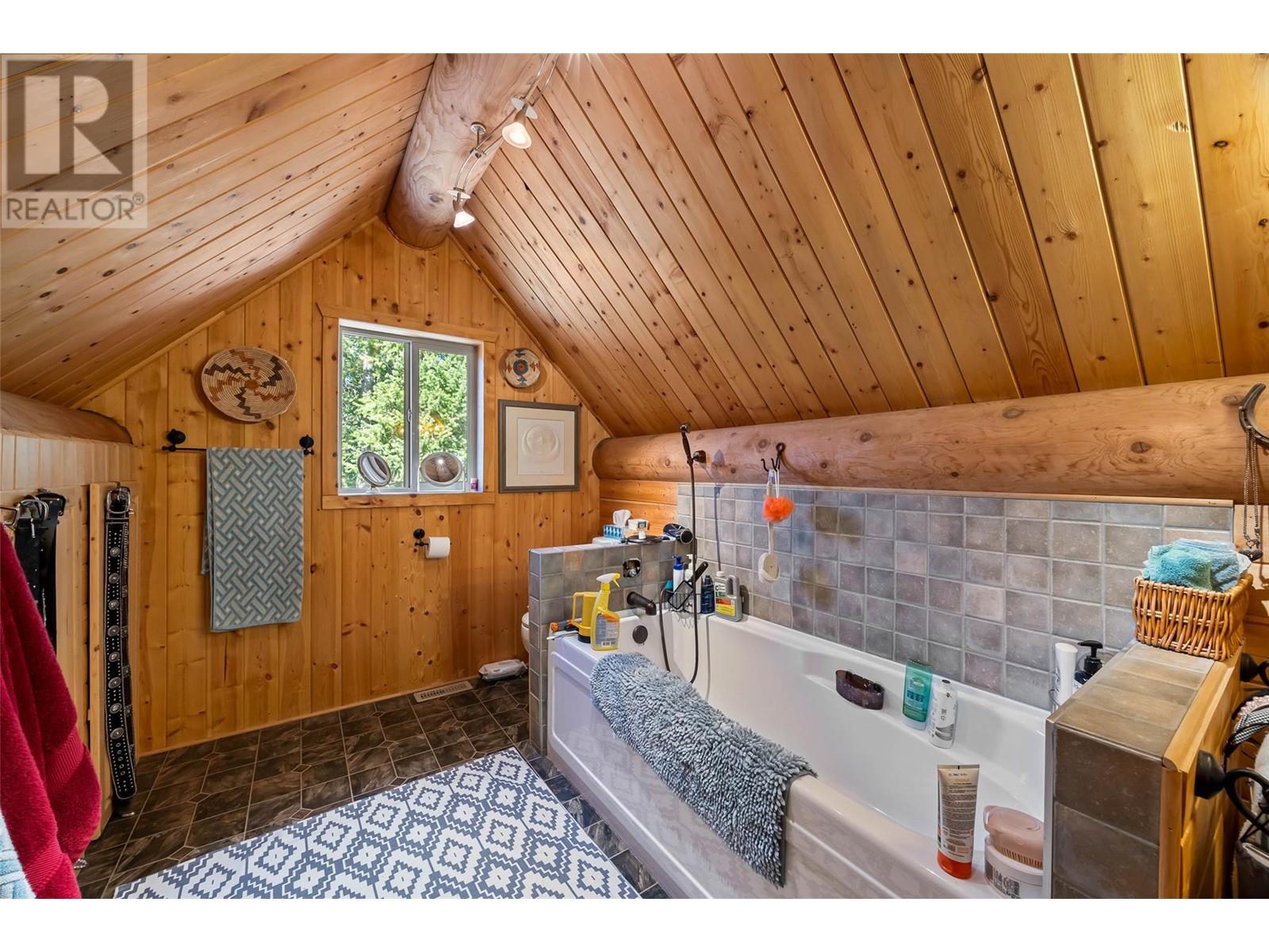 2721s Coldwater Road, Merritt, British Columbia  V1K 1B8 - Photo 21 - 10344252
