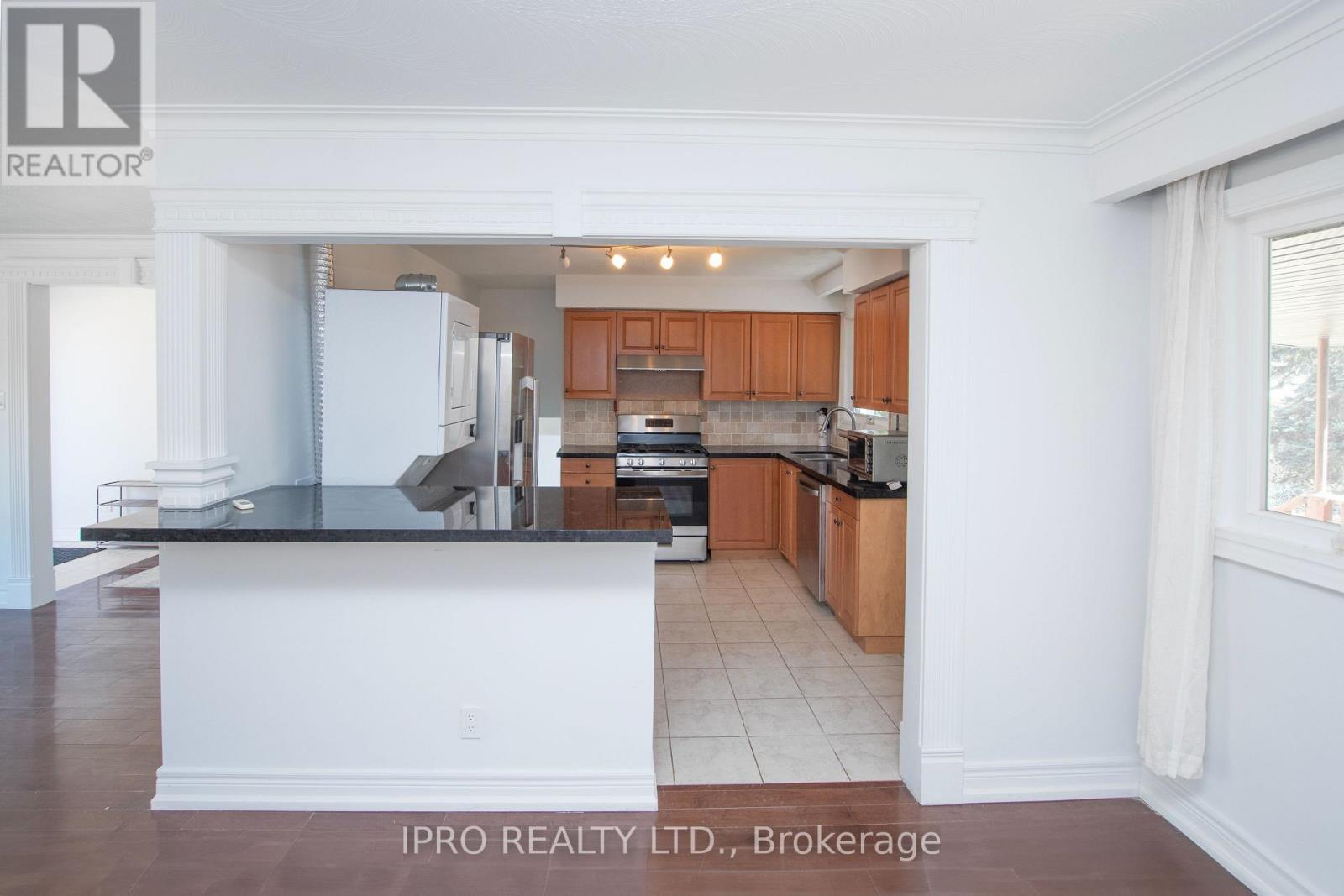 23 Urbandale Avenue, Toronto, Ontario  M2M 2G9 - Photo 12 - C12096810