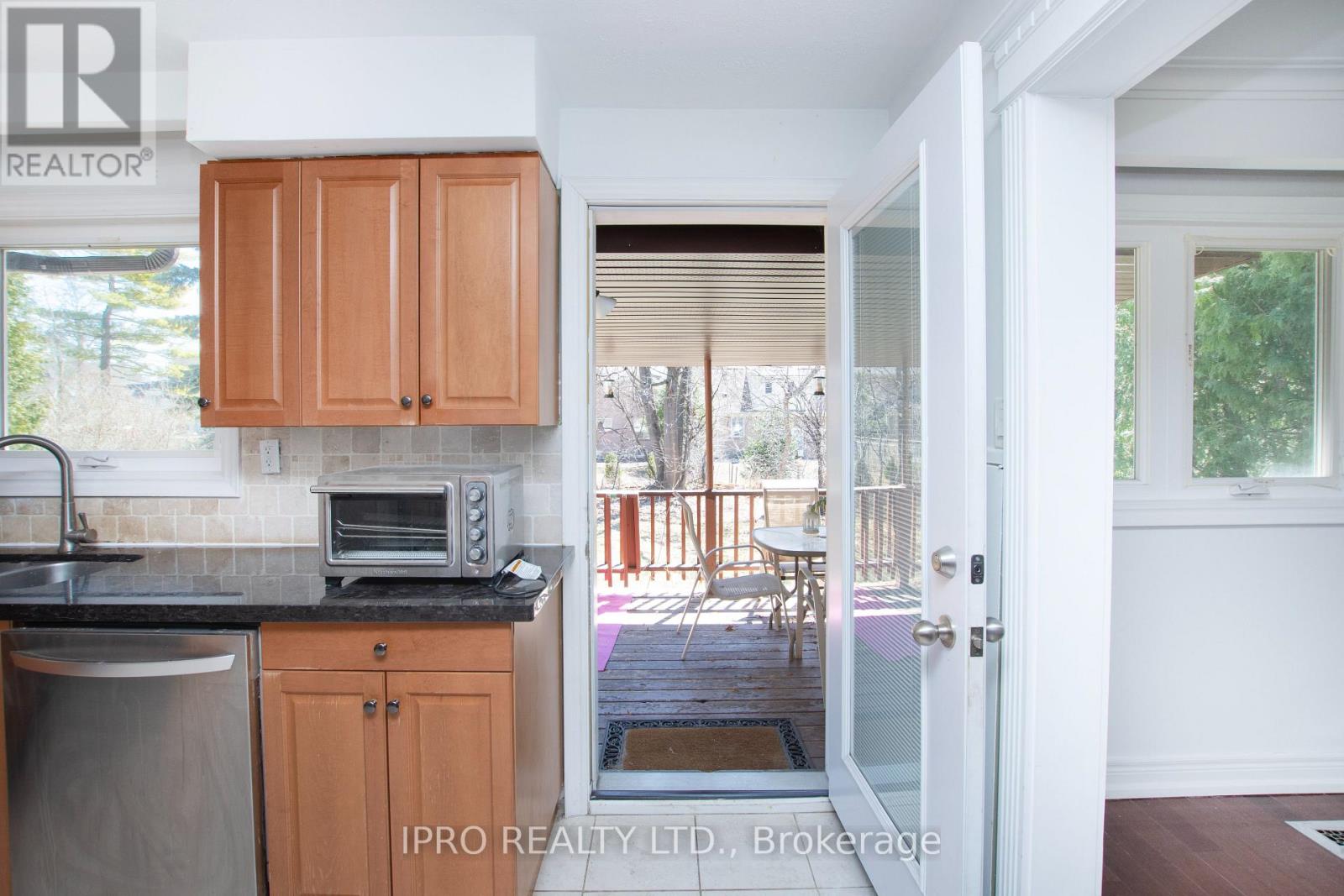 23 Urbandale Avenue, Toronto, Ontario  M2M 2G9 - Photo 17 - C12096810