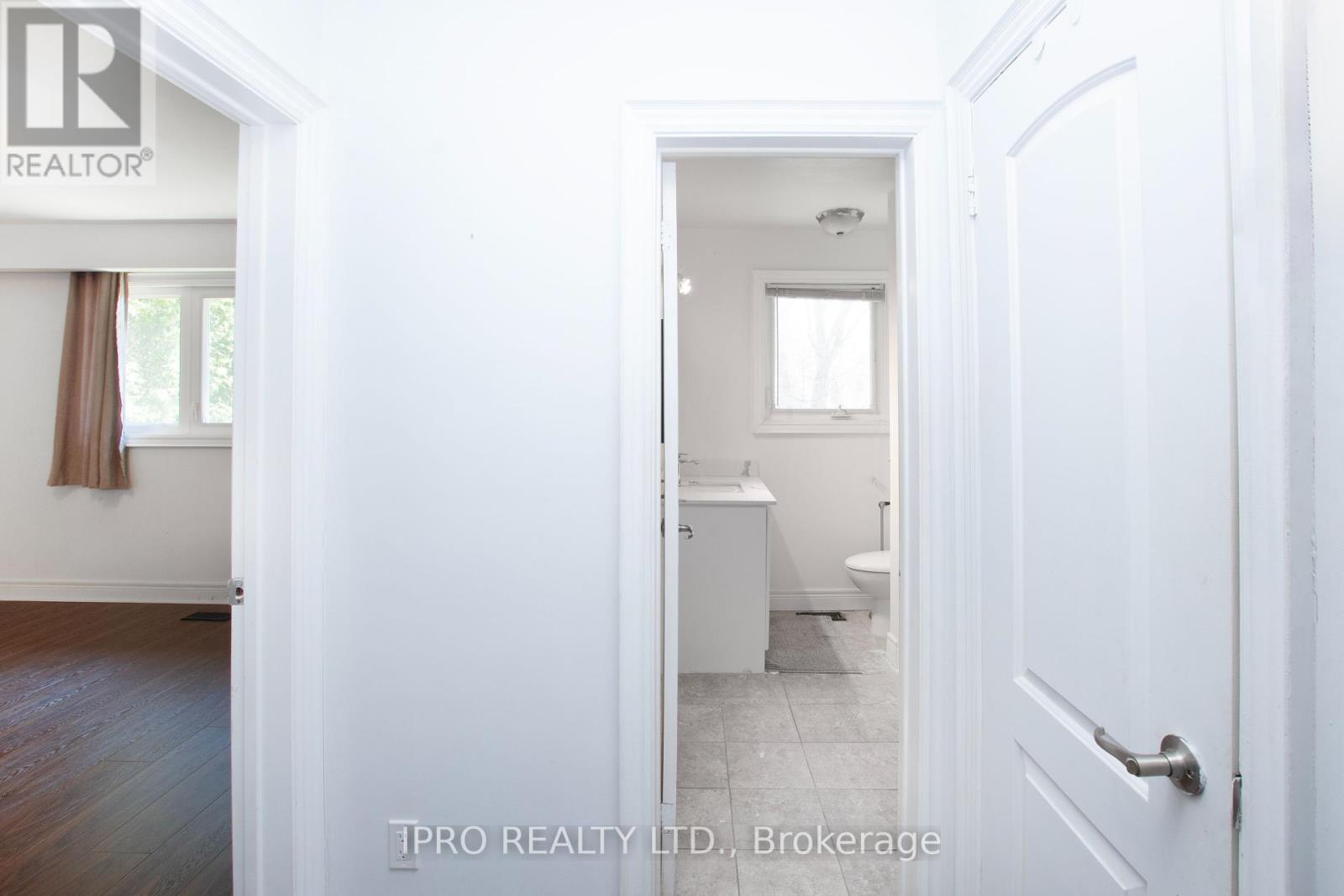 23 Urbandale Avenue, Toronto, Ontario  M2M 2G9 - Photo 28 - C12096810