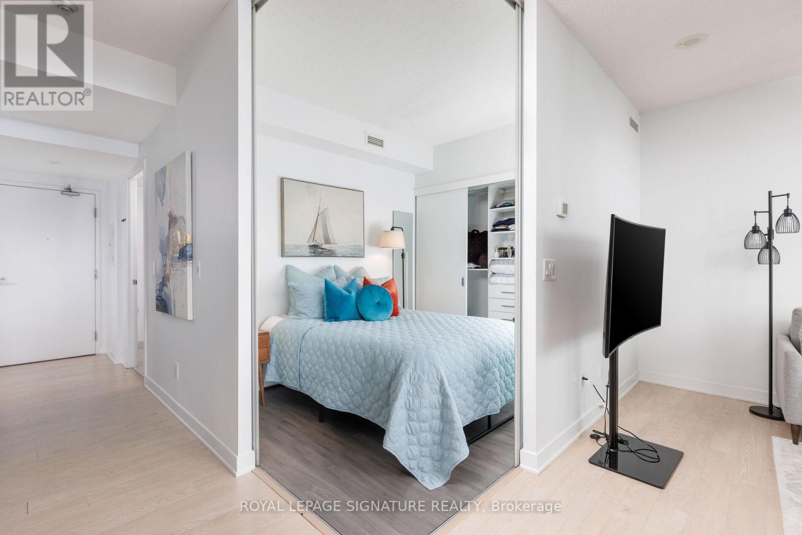 3410 - 110 Charles Street E, Toronto, Ontario  M4Y 1T5 - Photo 10 - C12088644