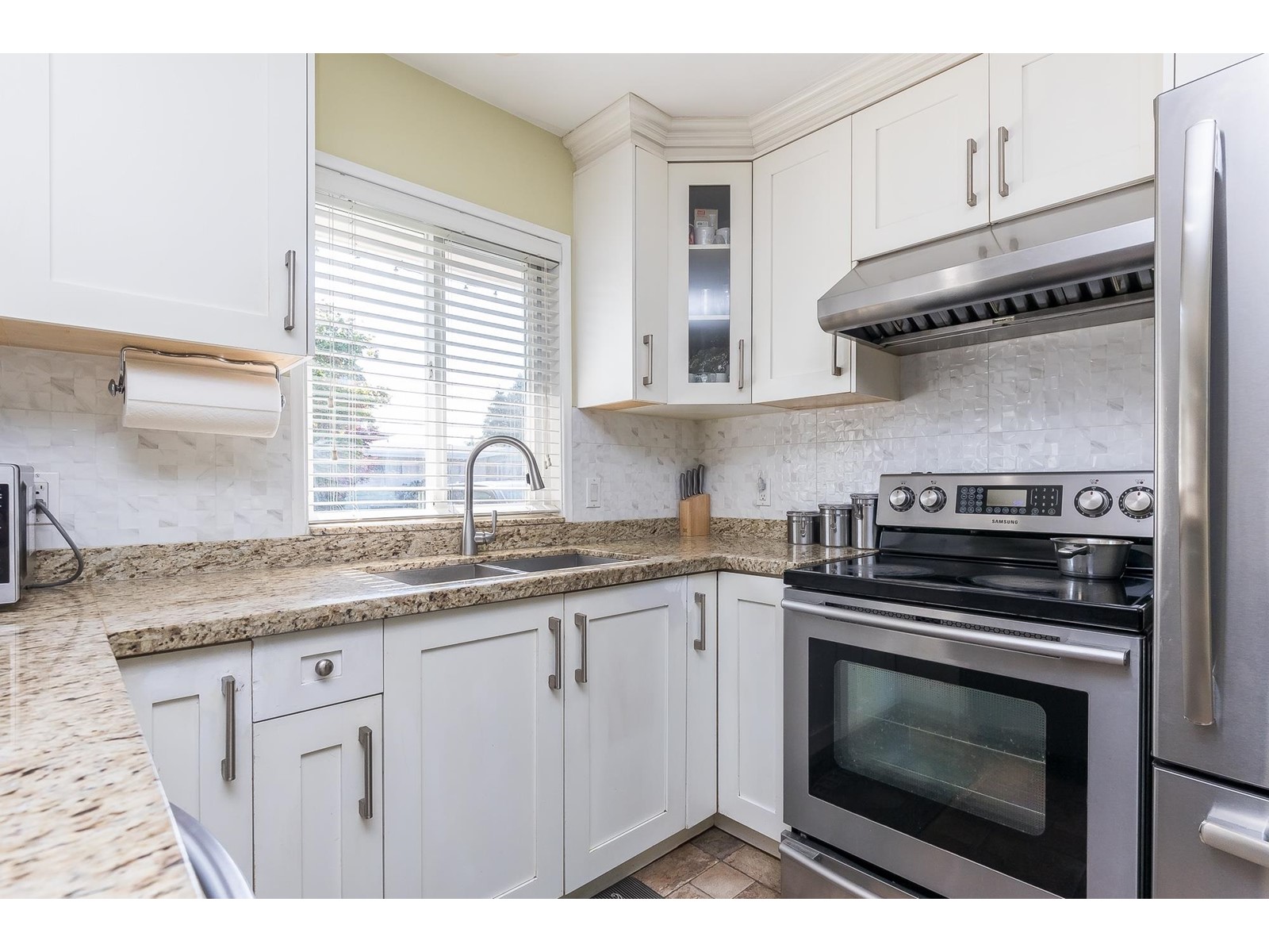 2789 Centennial Street, Abbotsford, British Columbia  V2T 2V4 - Photo 9 - R2990714