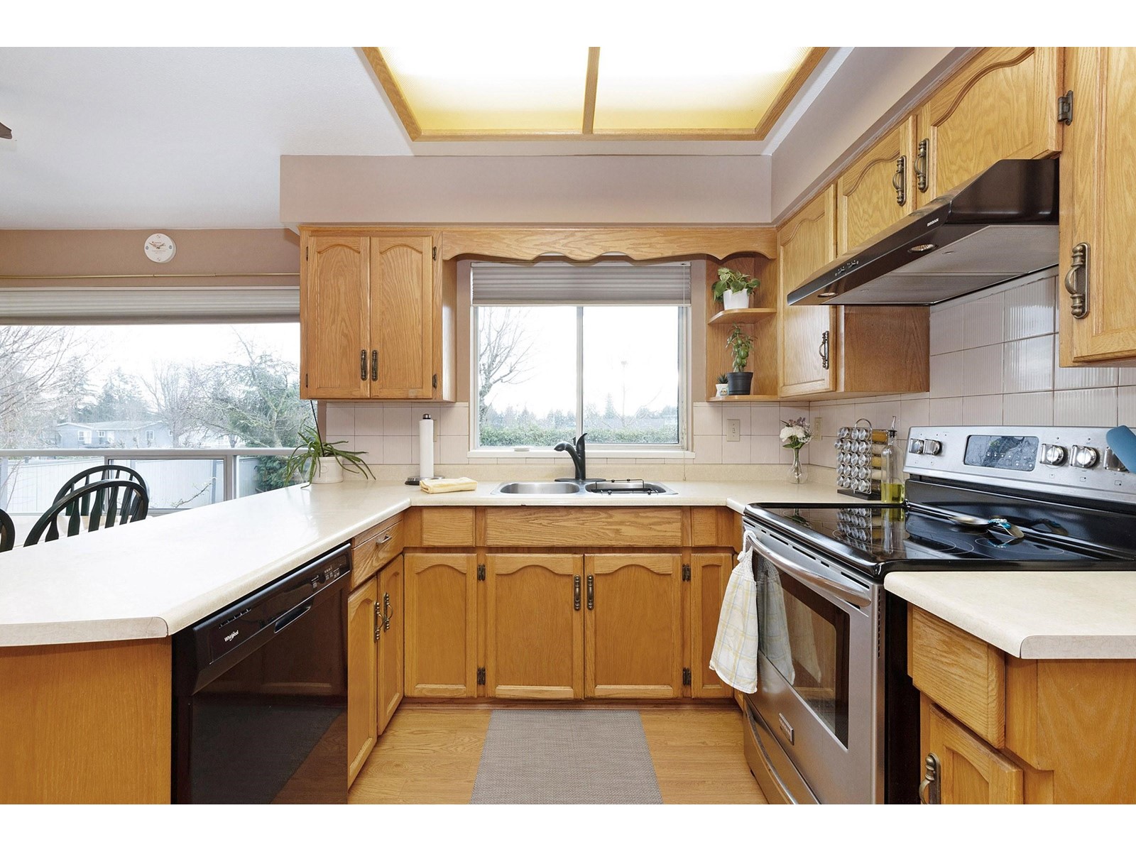 13348 98 Avenue, Surrey, British Columbia  V3T 5M7 - Photo 10 - R2992421