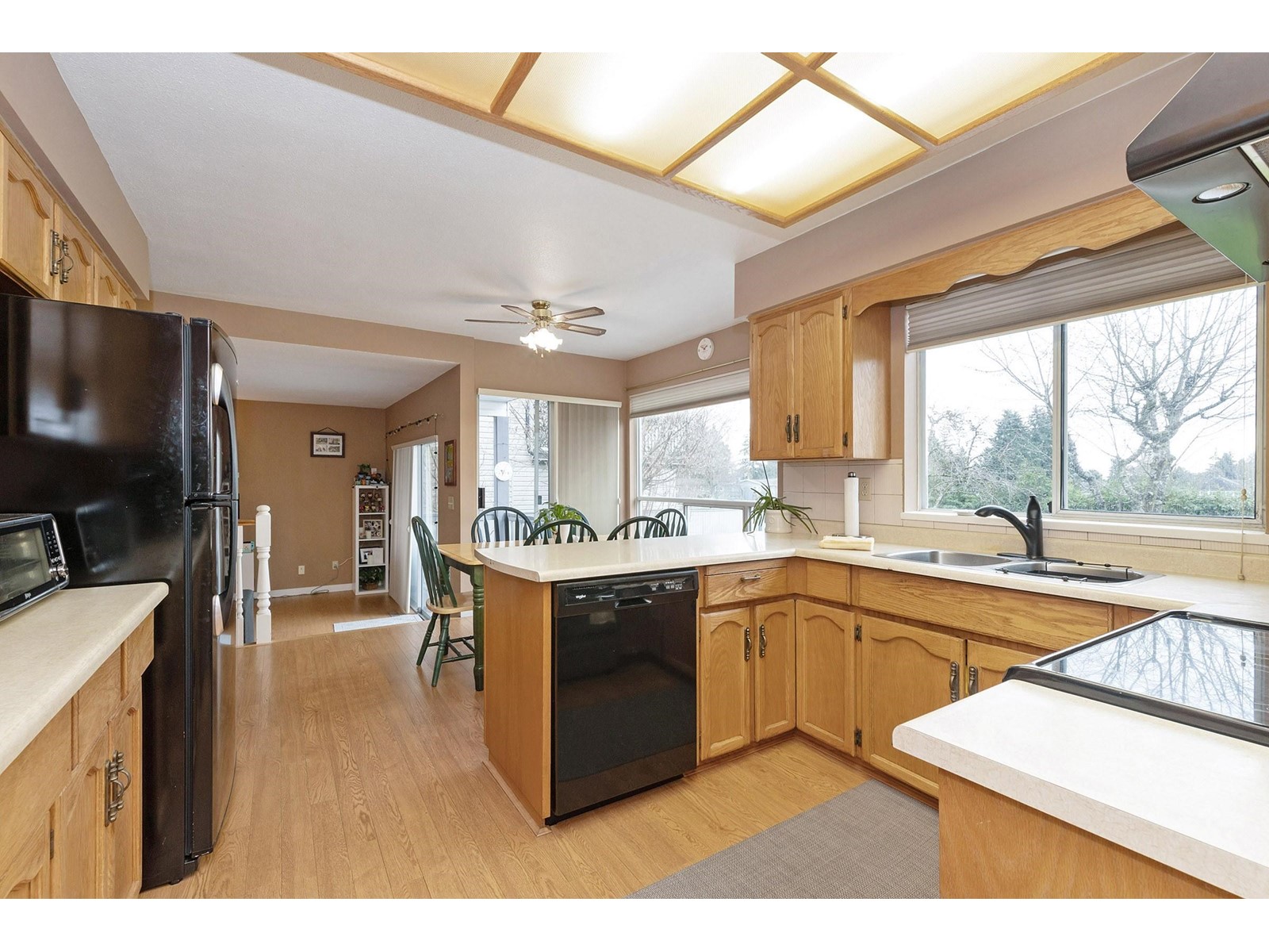 13348 98 Avenue, Surrey, British Columbia  V3T 5M7 - Photo 9 - R2992421