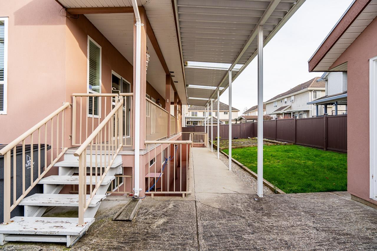 14478 74a Avenue, Surrey, British Columbia  V3S 0S3 - Photo 37 - R2992665