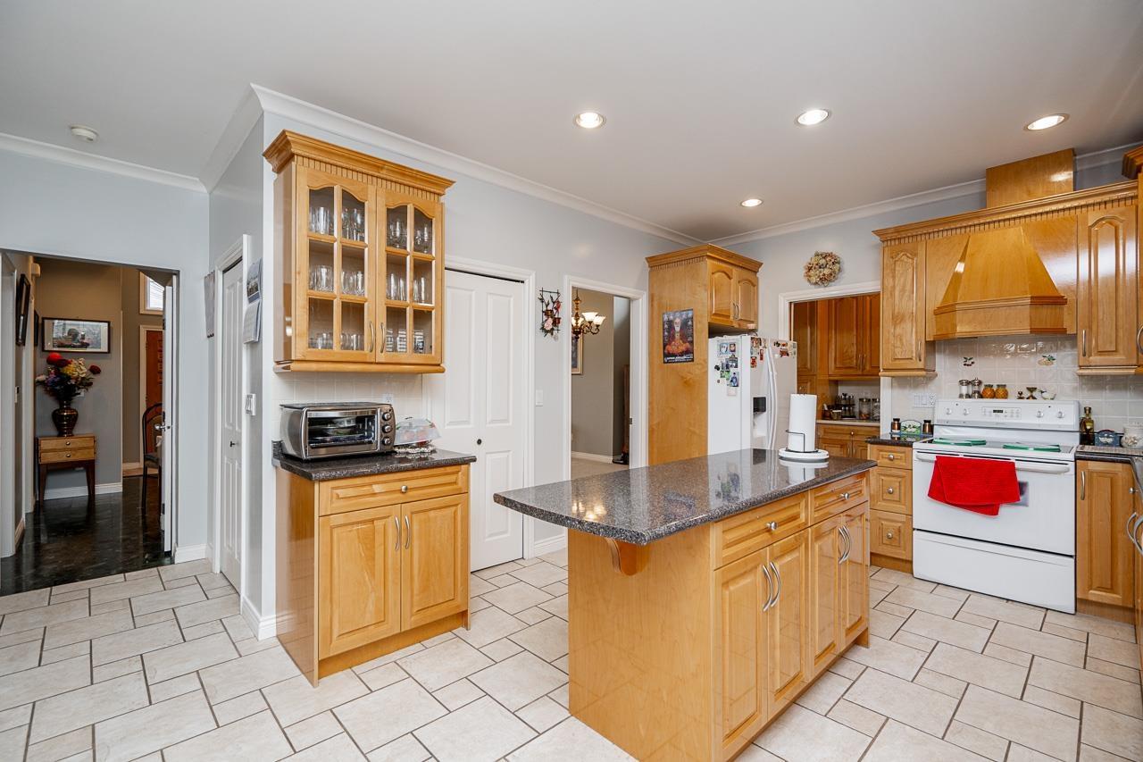 14478 74a Avenue, Surrey, British Columbia  V3S 0S3 - Photo 16 - R2992665