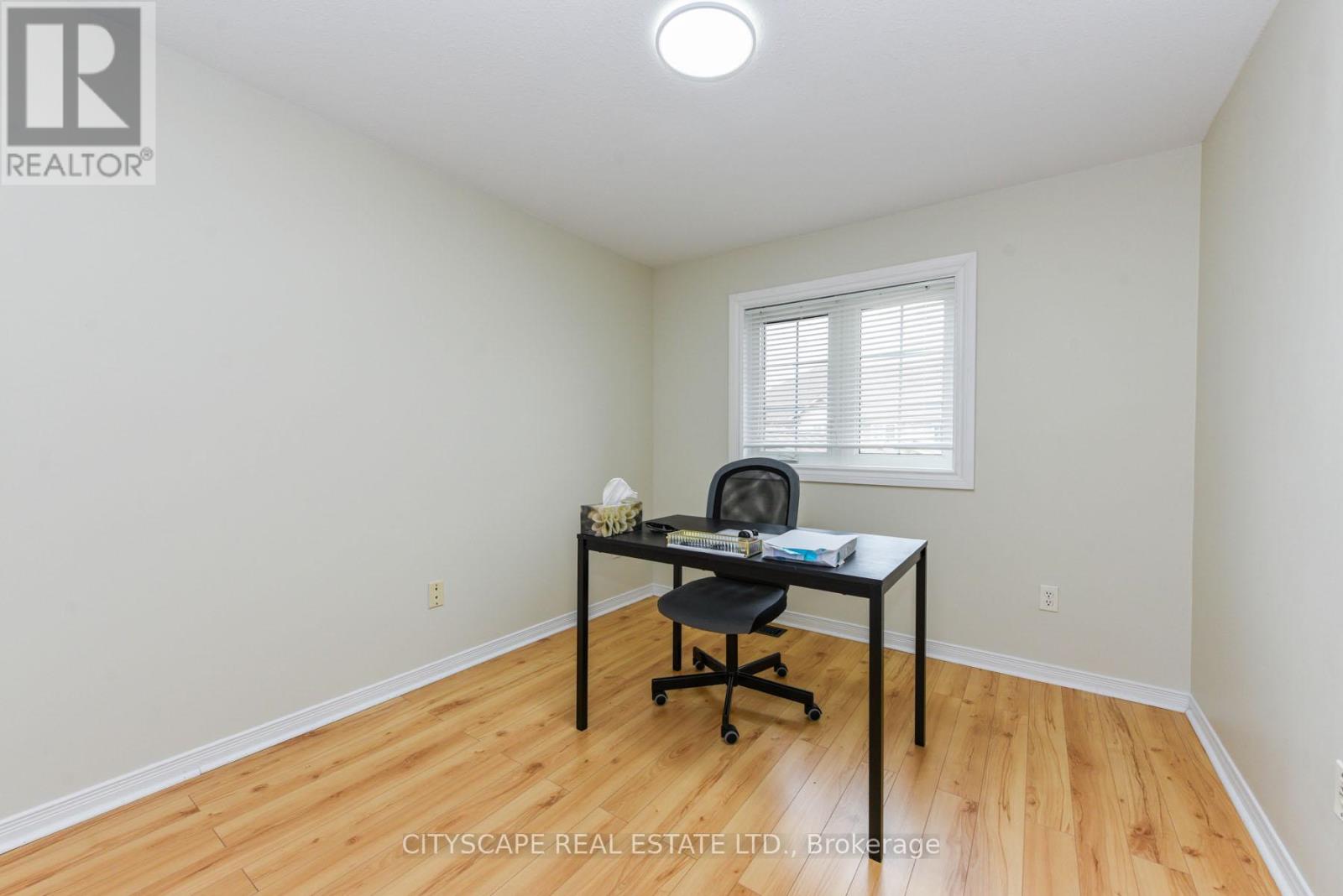 35 - 31 Schroder Crescent, Guelph, Ontario  N1E 7M6 - Photo 16 - X12096758