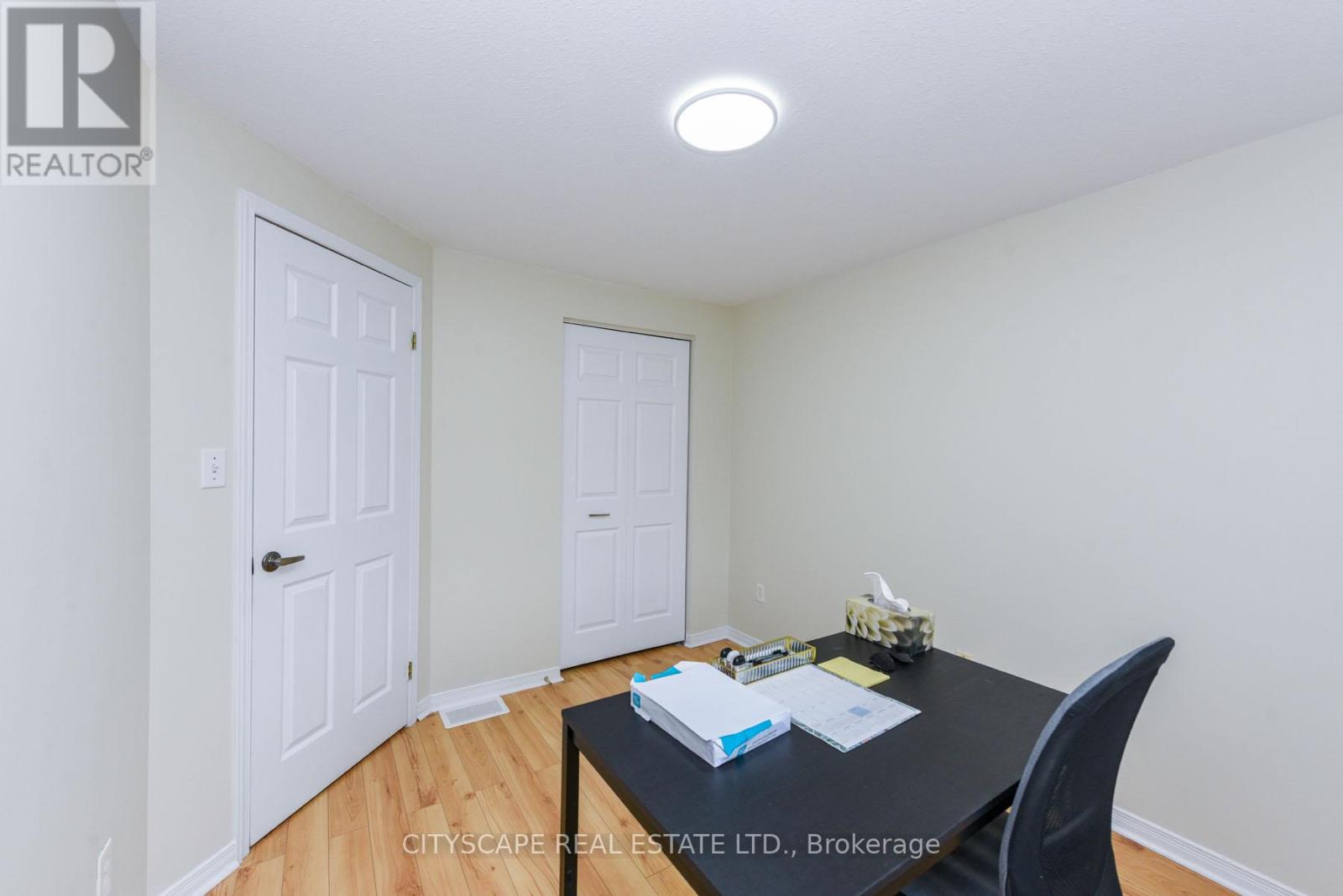 35 - 31 Schroder Crescent, Guelph, Ontario  N1E 7M6 - Photo 18 - X12096758