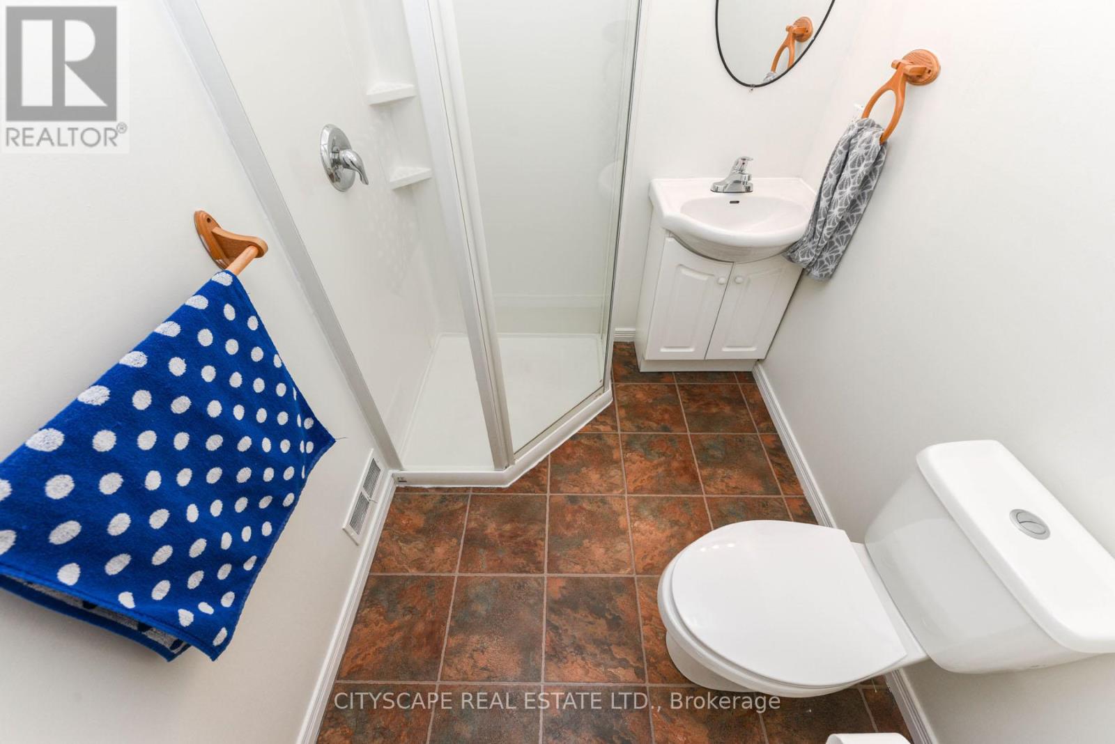 35 - 31 Schroder Crescent, Guelph, Ontario  N1E 7M6 - Photo 30 - X12096758