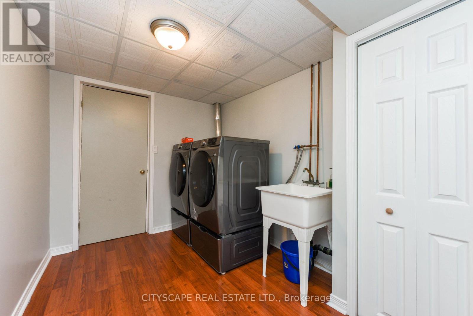 35 - 31 Schroder Crescent, Guelph, Ontario  N1E 7M6 - Photo 32 - X12096758