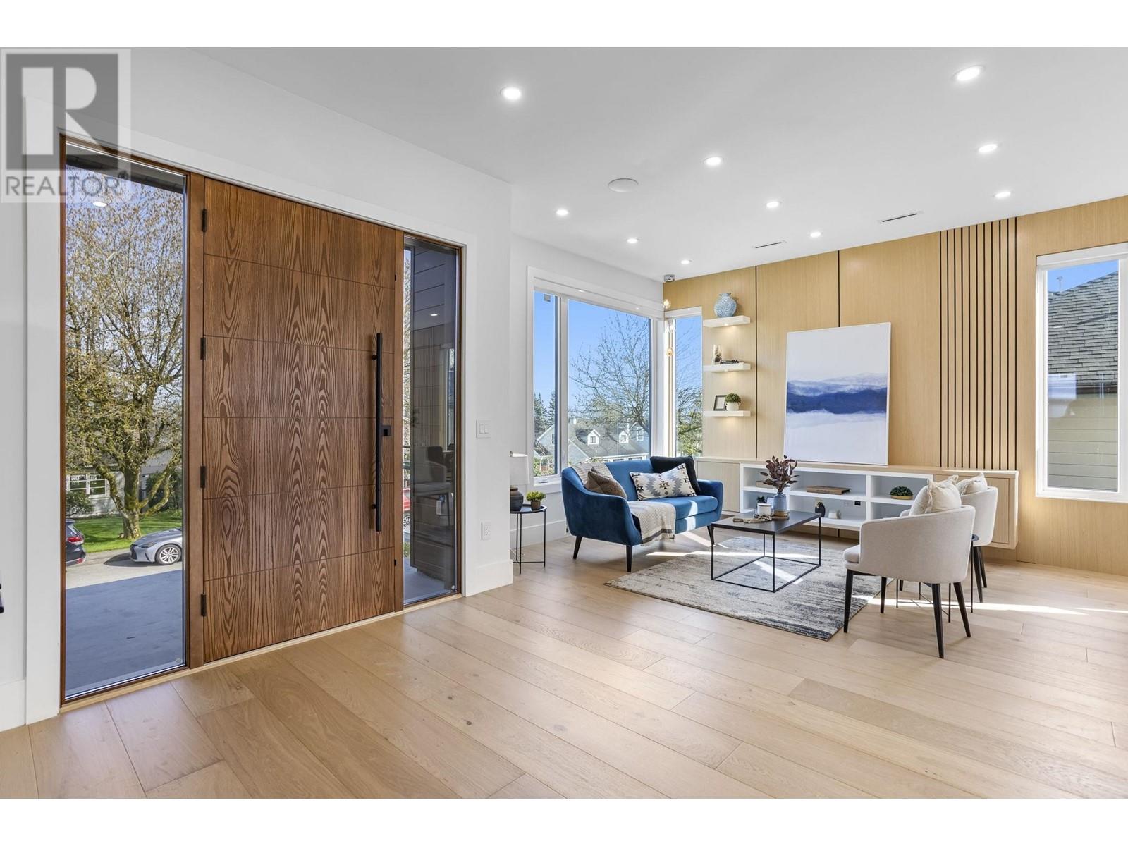 Property at 827 CHESTNUT STREET image 3