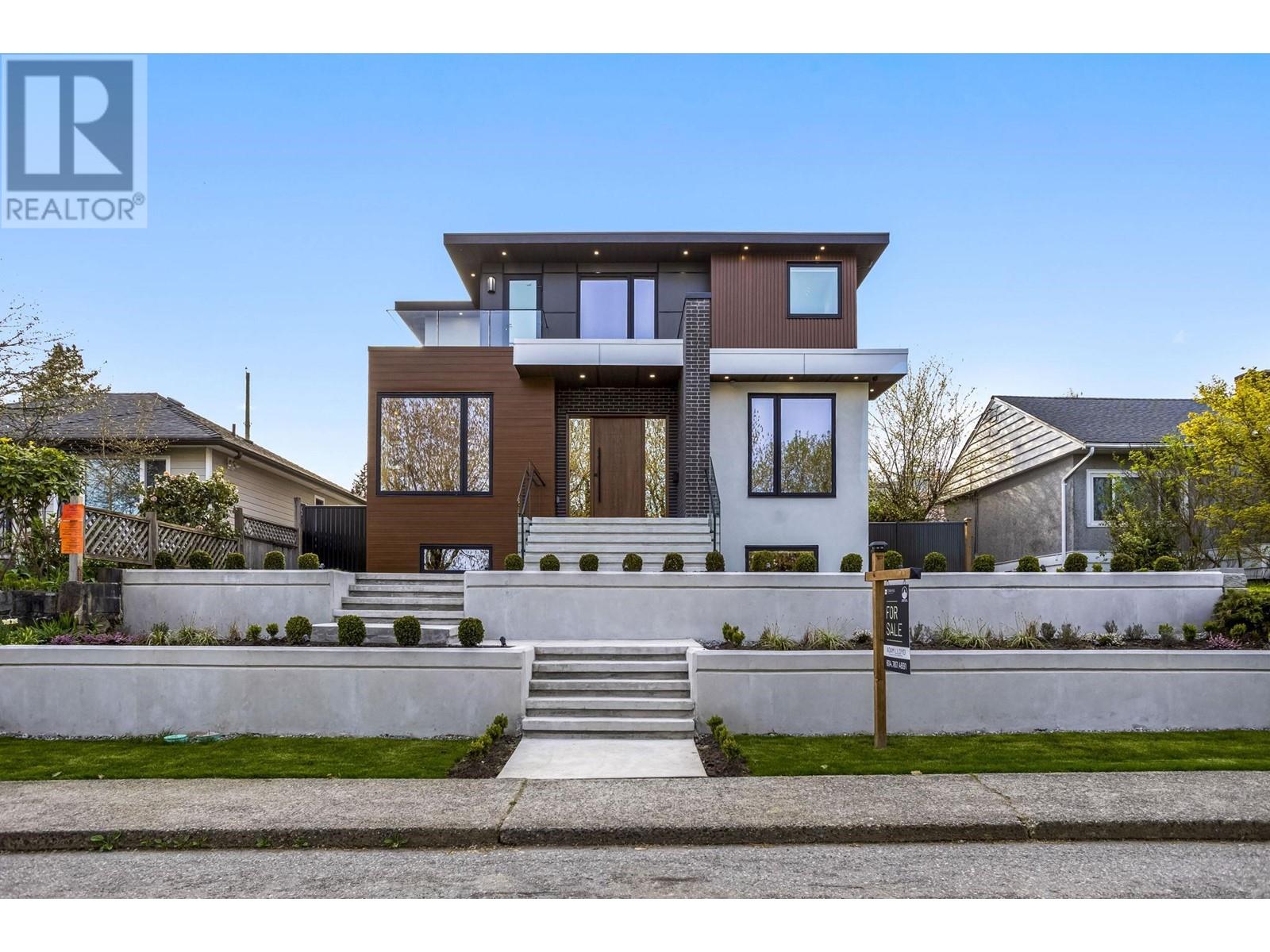 Property at 827 CHESTNUT STREET image 1