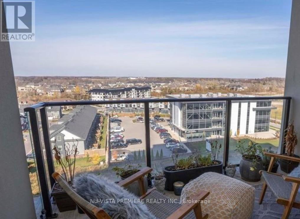 Property at 813 - 240 VILLAGEWALK BOULEVARD image 4
