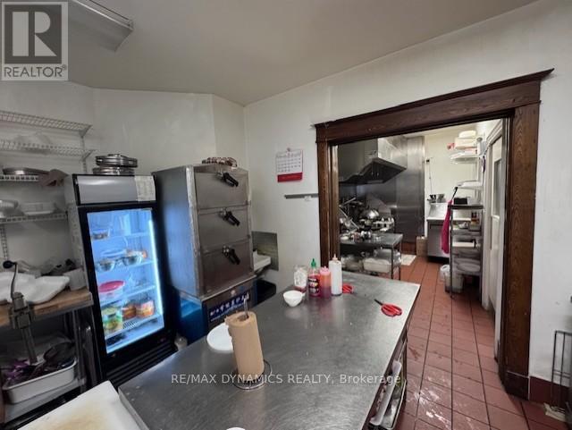 5689 Main Street, Niagara Falls, Ontario  L2G 5Z3 - Photo 13 - X12096970