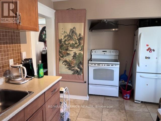 5689 Main Street, Niagara Falls, Ontario  L2G 5Z3 - Photo 15 - X12096970