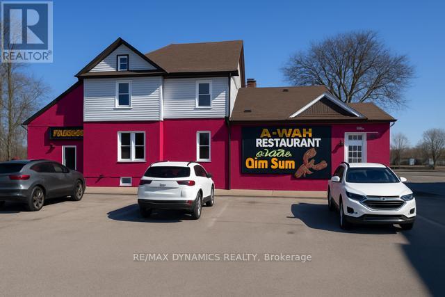 5689 Main Street, Niagara Falls, Ontario  L2G 5Z3 - Photo 2 - X12096970