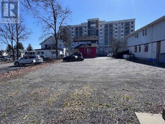 5689 Main Street, Niagara Falls, Ontario  L2G 5Z3 - Photo 20 - X12096970