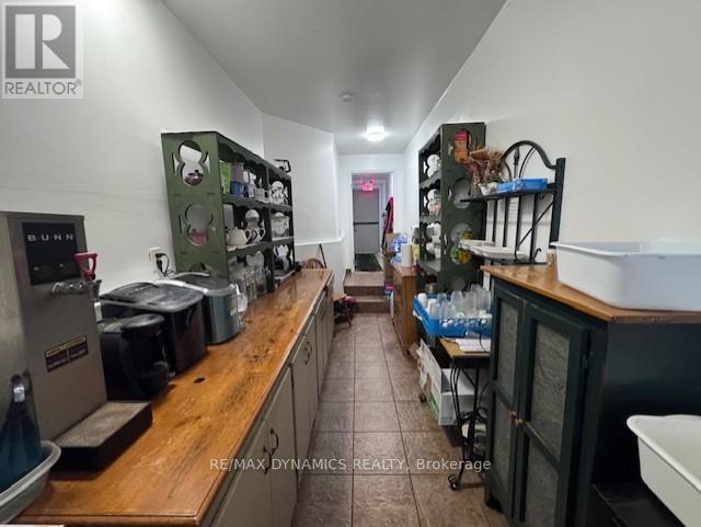 5689 Main Street, Niagara Falls, Ontario  L2G 5Z3 - Photo 9 - X12096970