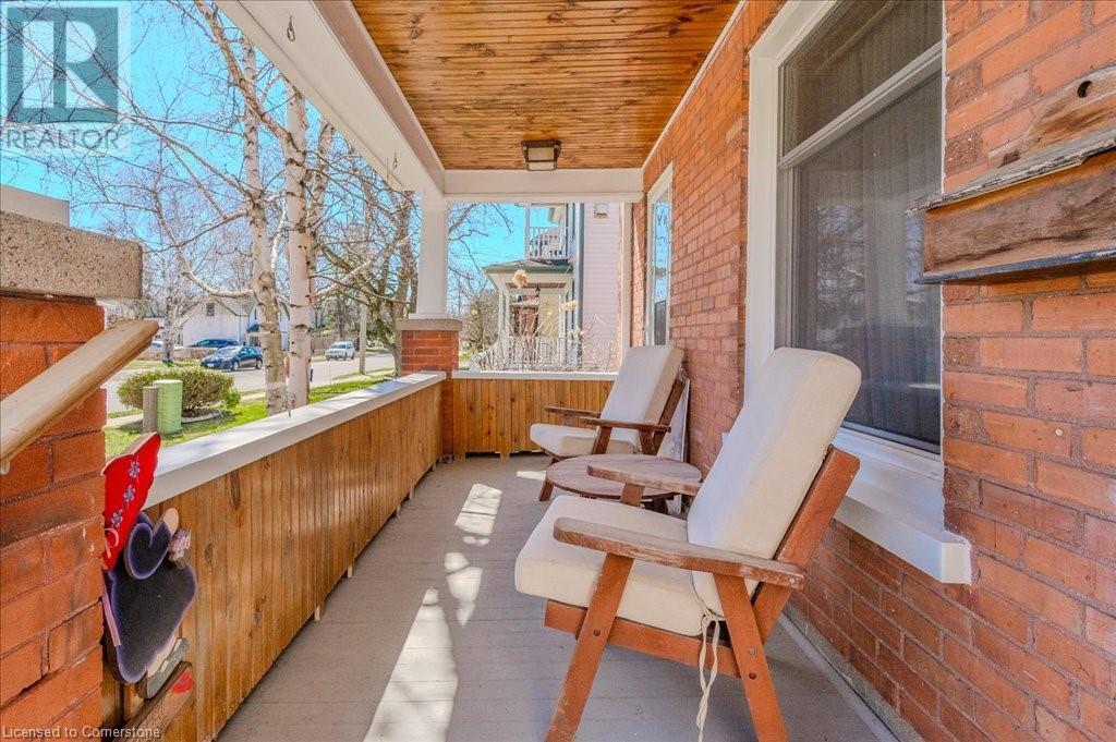 Property at 373 GARDEN Street image 3