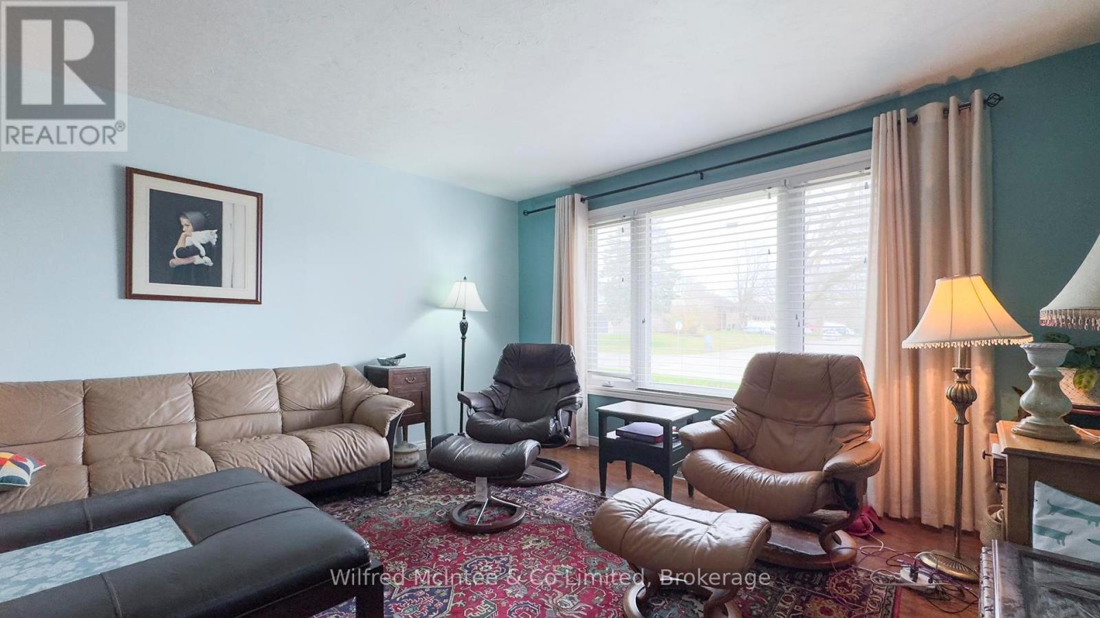 689 21st A Avenue, Hanover, Ontario  N4N 3M2 - Photo 16 - X12096872