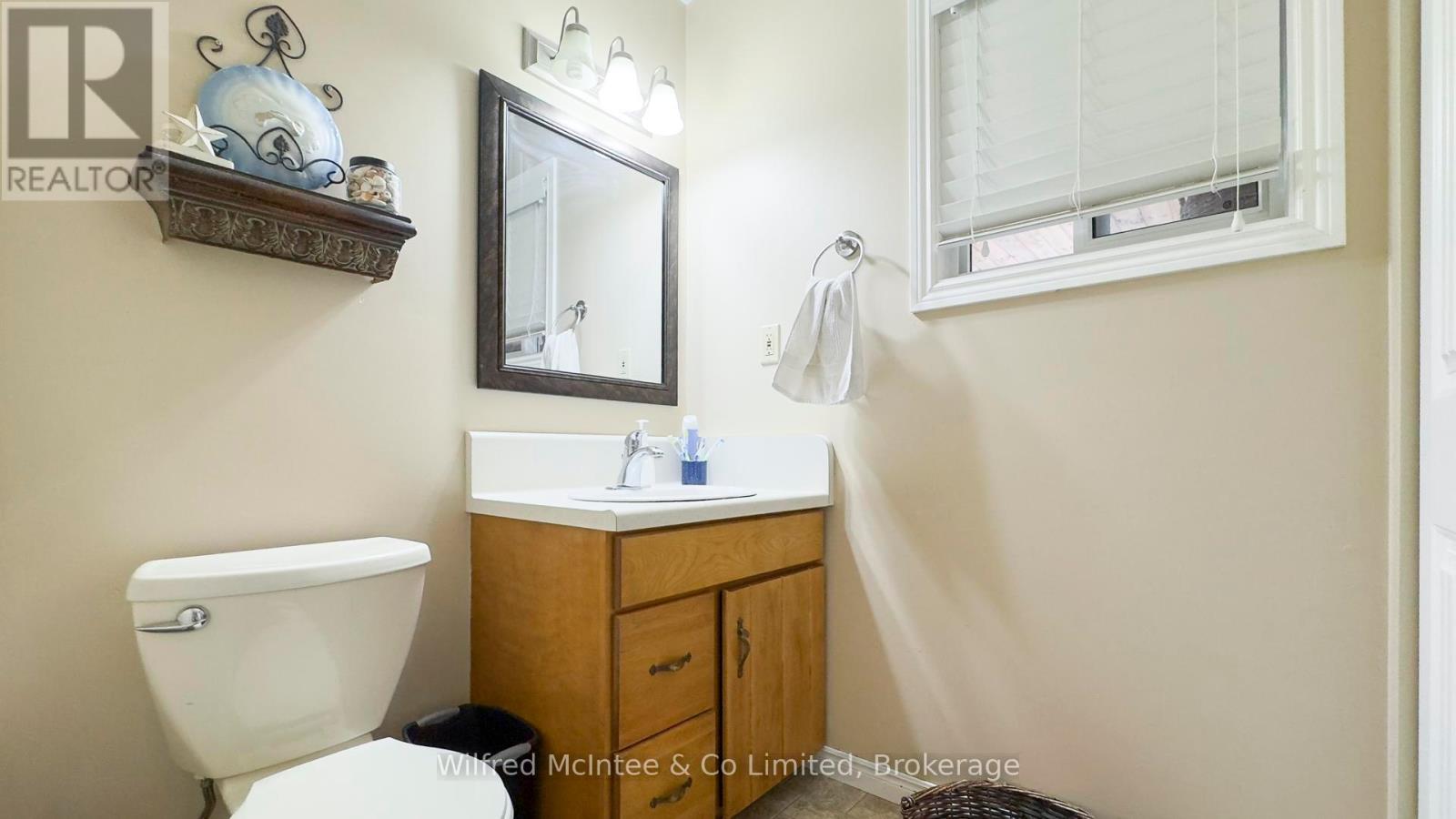 689 21st A Avenue, Hanover, Ontario  N4N 3M2 - Photo 27 - X12096872