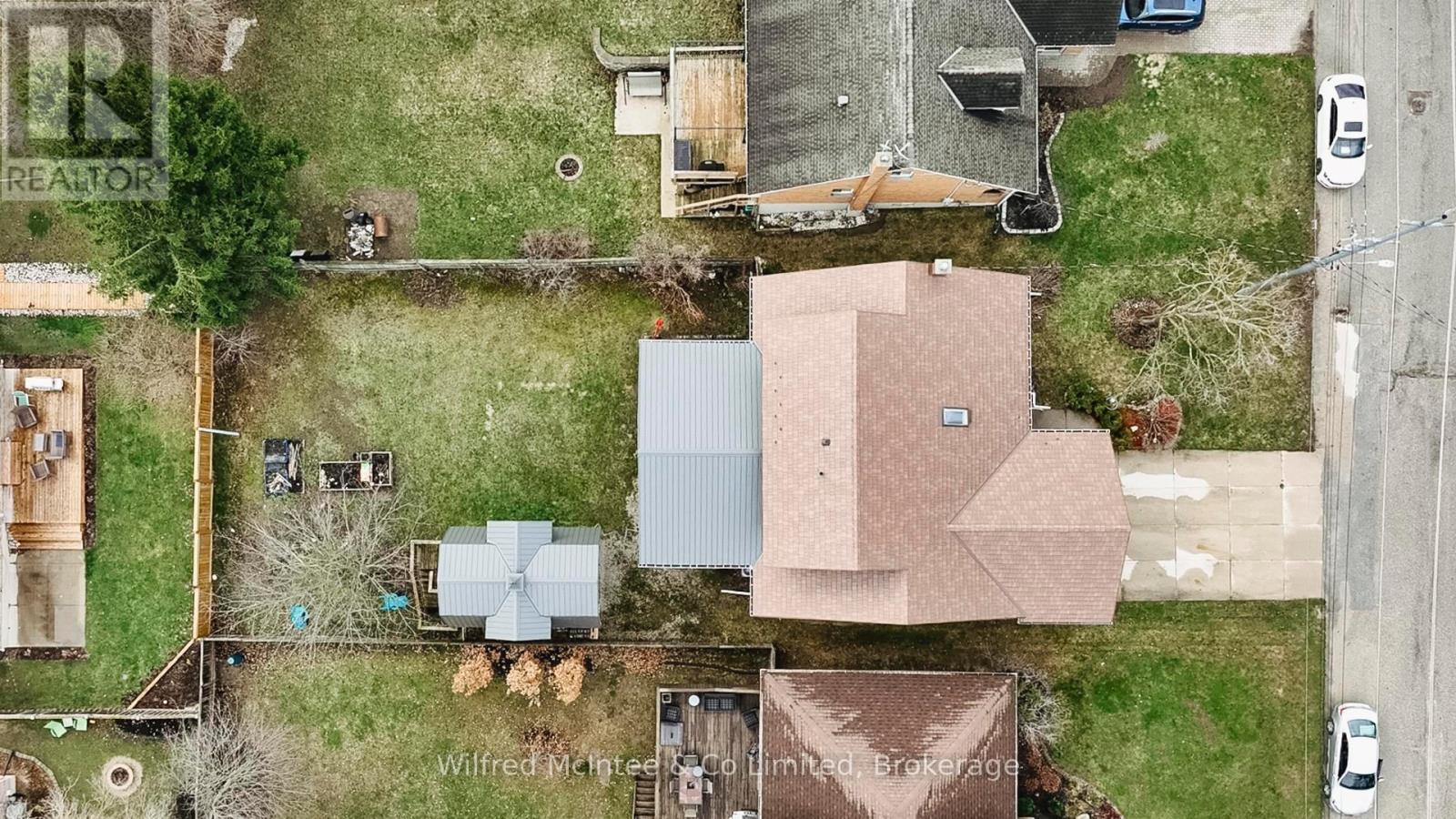689 21st A Avenue, Hanover, Ontario  N4N 3M2 - Photo 6 - X12096872