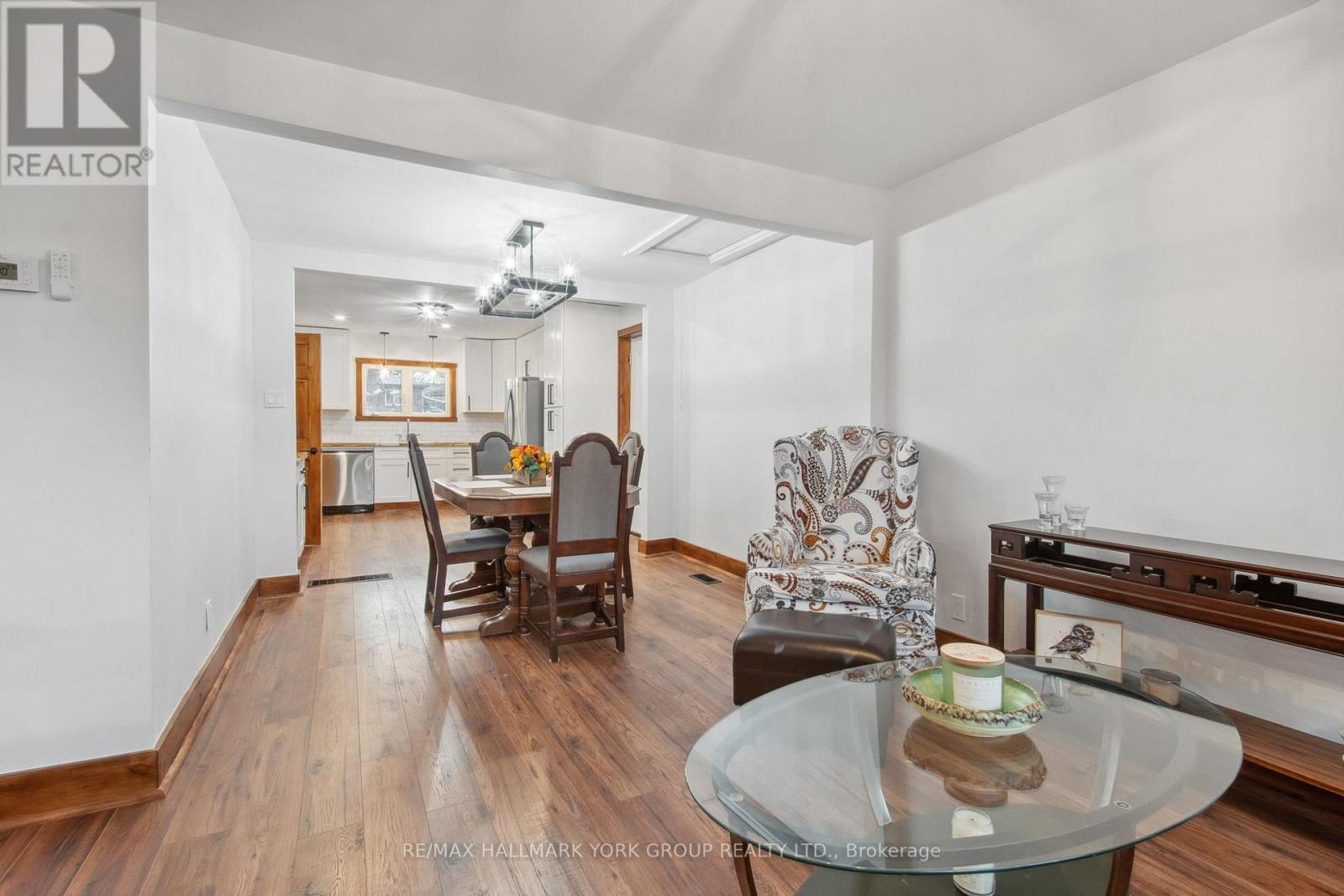 286 Miami Drive, Georgina, Ontario  L4P 2Z4 - Photo 8 - N12096952