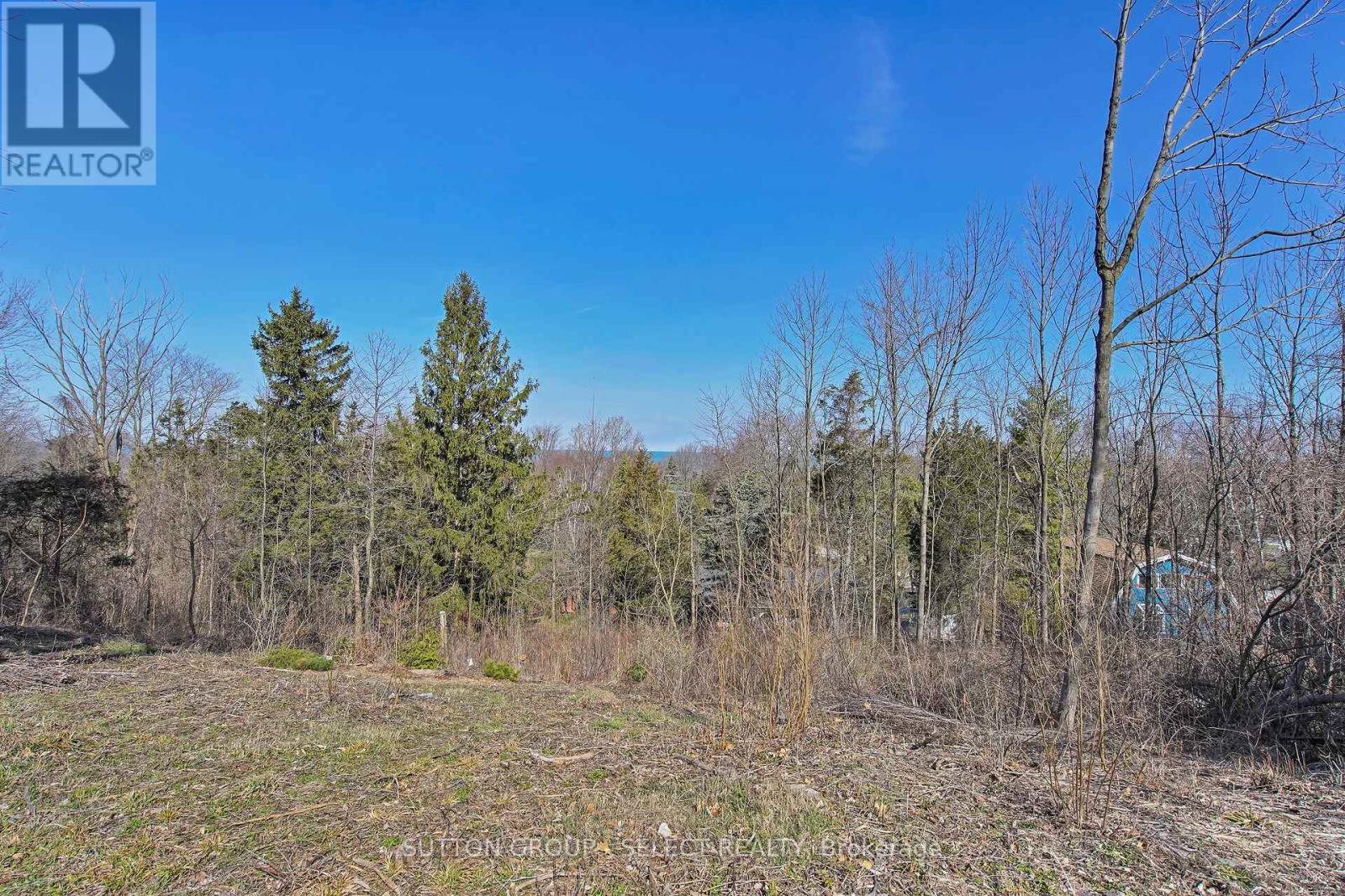 5 Huron View Avenue, Lambton Shores, Ontario  N0N 1J7 - Photo 13 - X12096979
