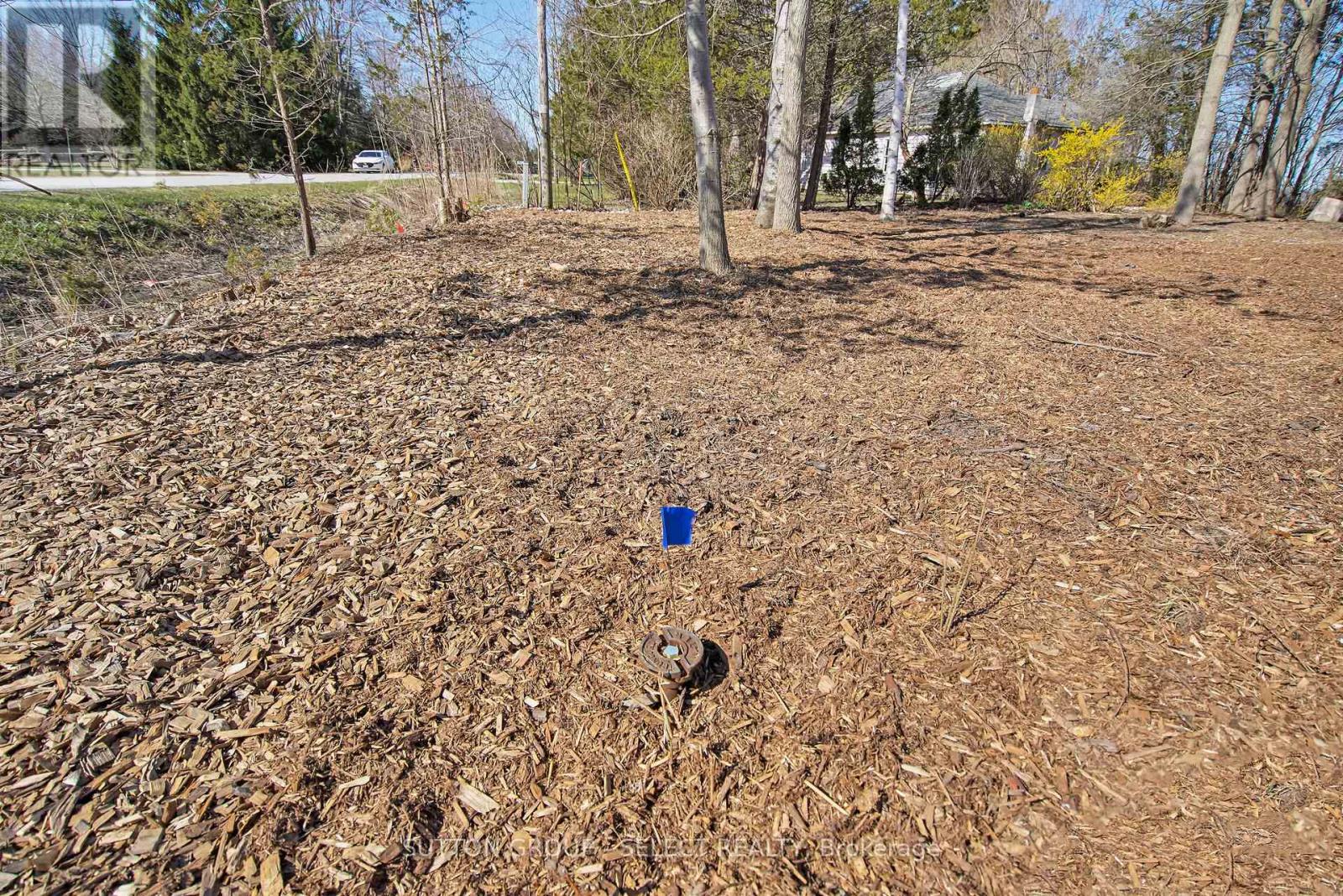 5 Huron View Avenue, Lambton Shores, Ontario  N0N 1J7 - Photo 11 - X12096979