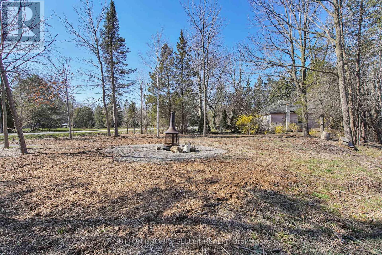 5 Huron View Avenue, Lambton Shores, Ontario  N0N 1J7 - Photo 16 - X12096979