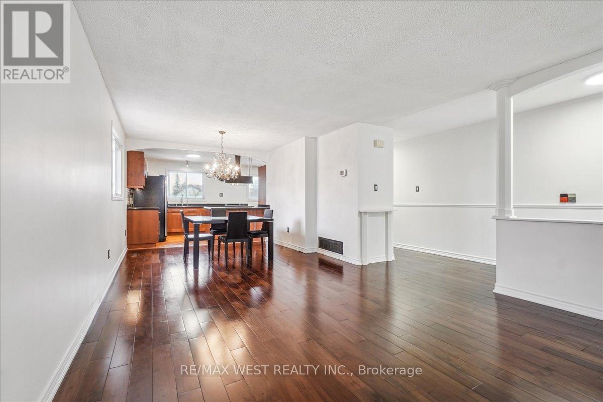 Property at 6085 STARFIELD CRESCENT image 3