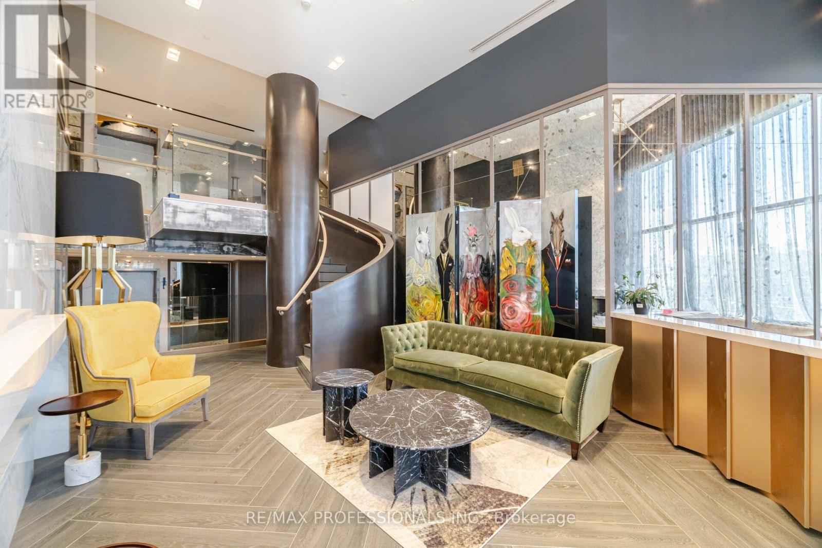 Property at 603 - 395 DUNDAS STREET W image 4