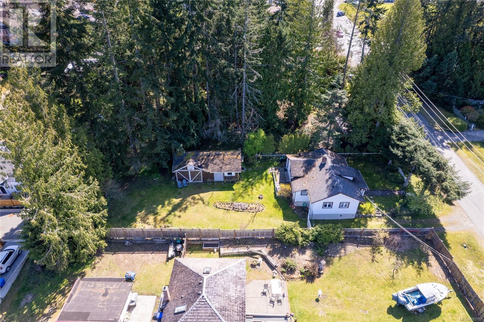 634 Jones St, Qualicum Beach, British Columbia  V9K 1H2 - Photo 43 - 995782