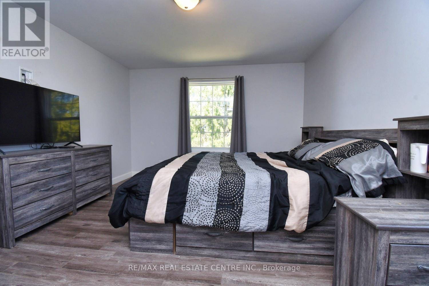 1364 Thompson Road E, Haldimand, Ontario  N0E 1Y0 - Photo 22 - X12096855