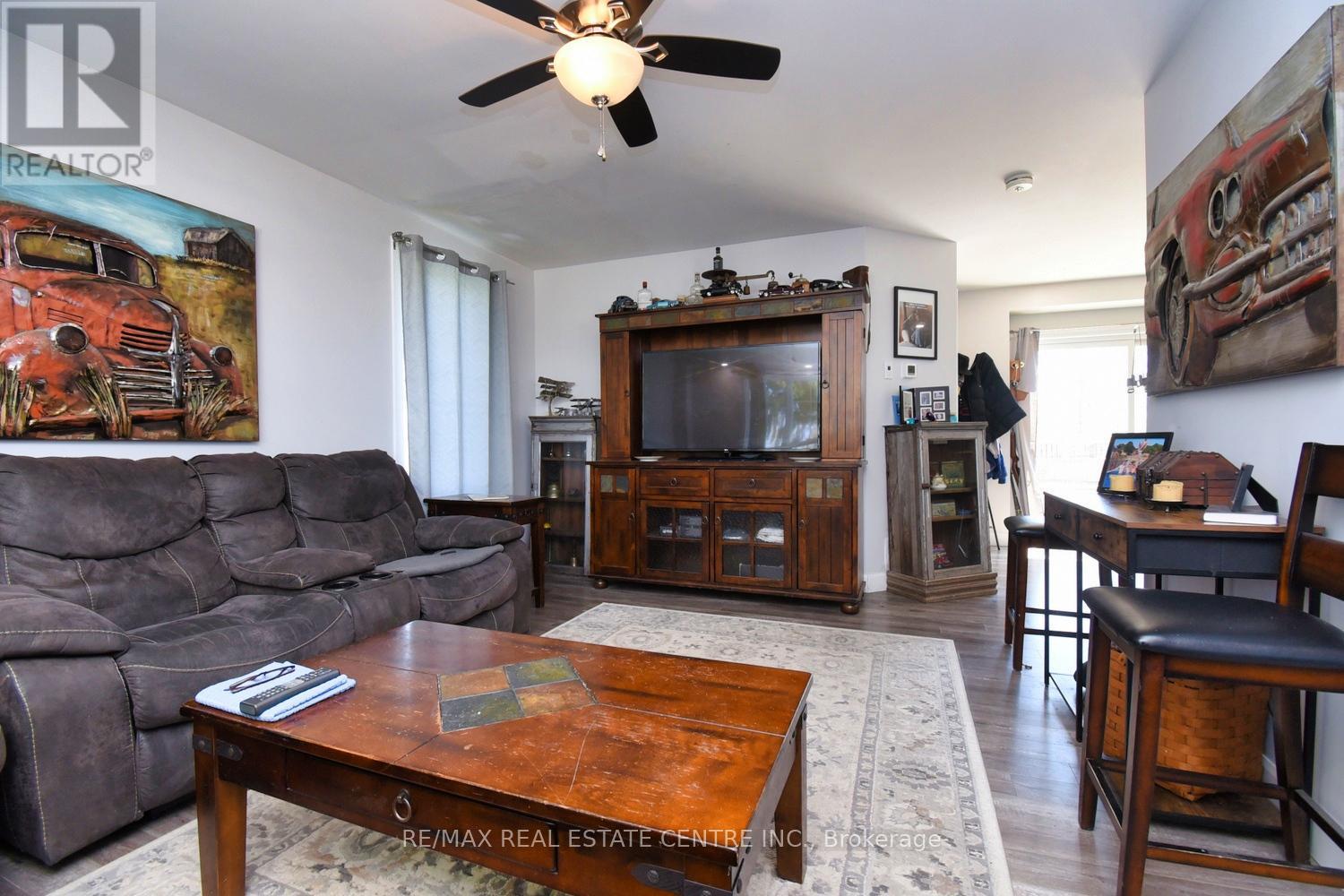 1364 Thompson Road E, Haldimand, Ontario  N0E 1Y0 - Photo 6 - X12096855
