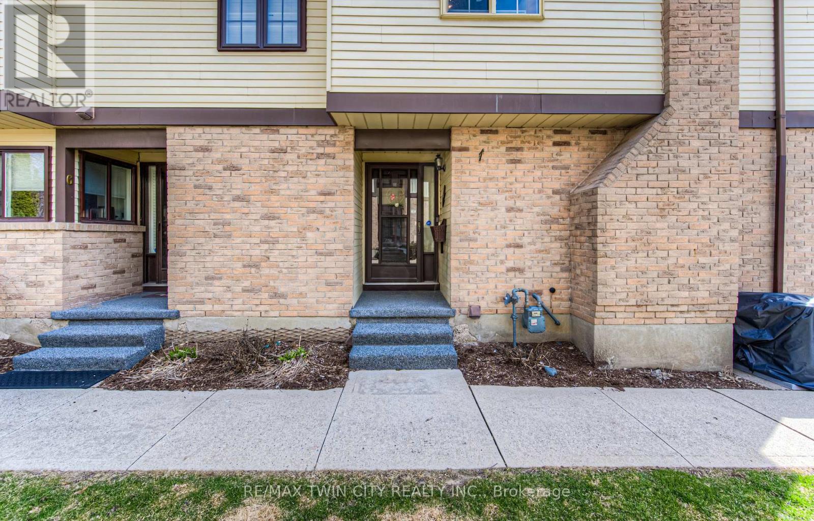 Property at 5 - 224 KINGSWOOD DRIVE image 4