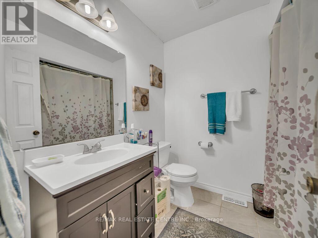 125 Biehn Drive, Kitchener, Ontario  N2R 1M6 - Photo 23 - X12096923