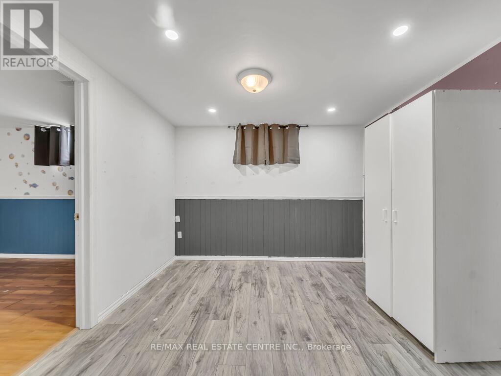 125 Biehn Drive, Kitchener, Ontario  N2R 1M6 - Photo 36 - X12096923