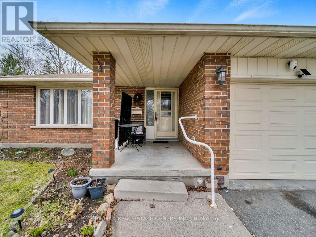 Property at 125 BIEHN DRIVE image 4