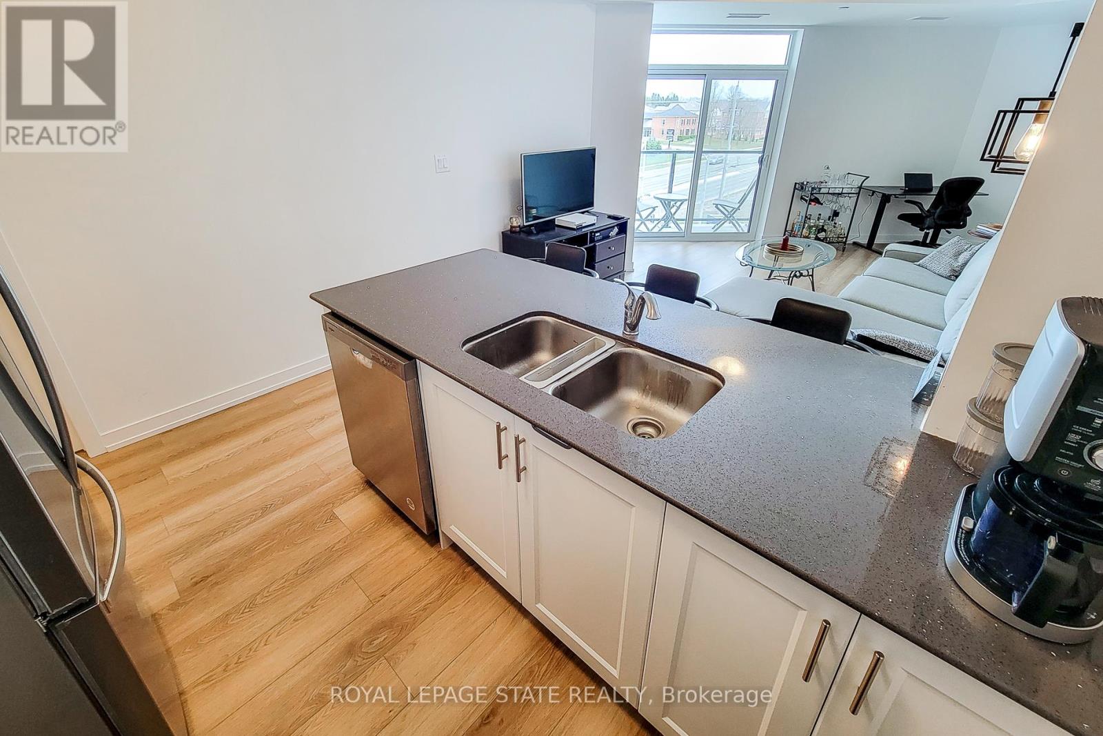 10 Mallard Trail, Hamilton, Ontario  L8B 2A7 - Photo 30 - X12096945