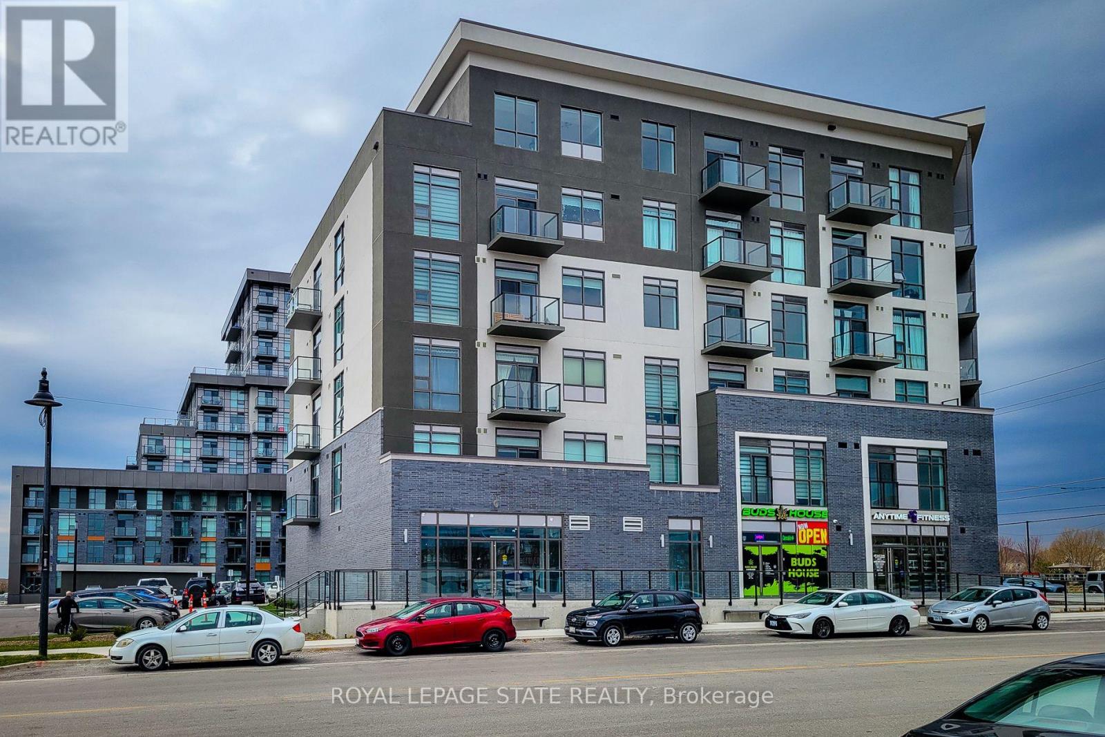 10 Mallard Trail, Hamilton, Ontario  L8B 2A7 - Photo 5 - X12096945