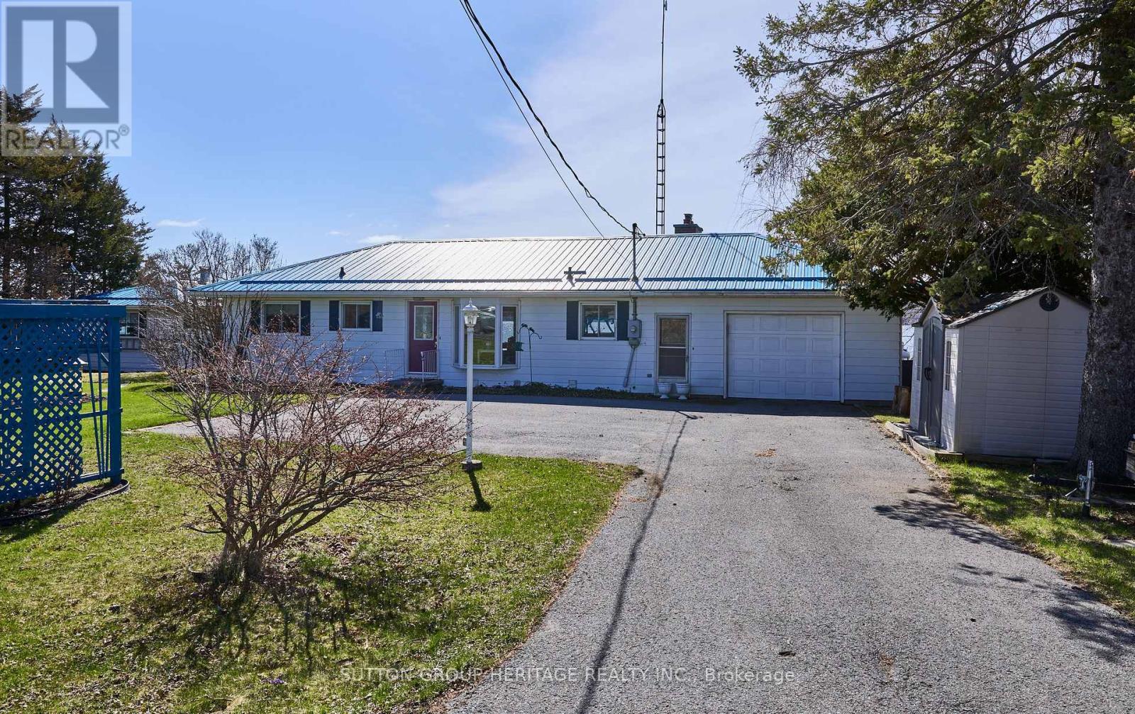 11056 Loyalist Parkway, Greater Napanee, Ontario  K0H 1G0 - Photo 2 - X12096972