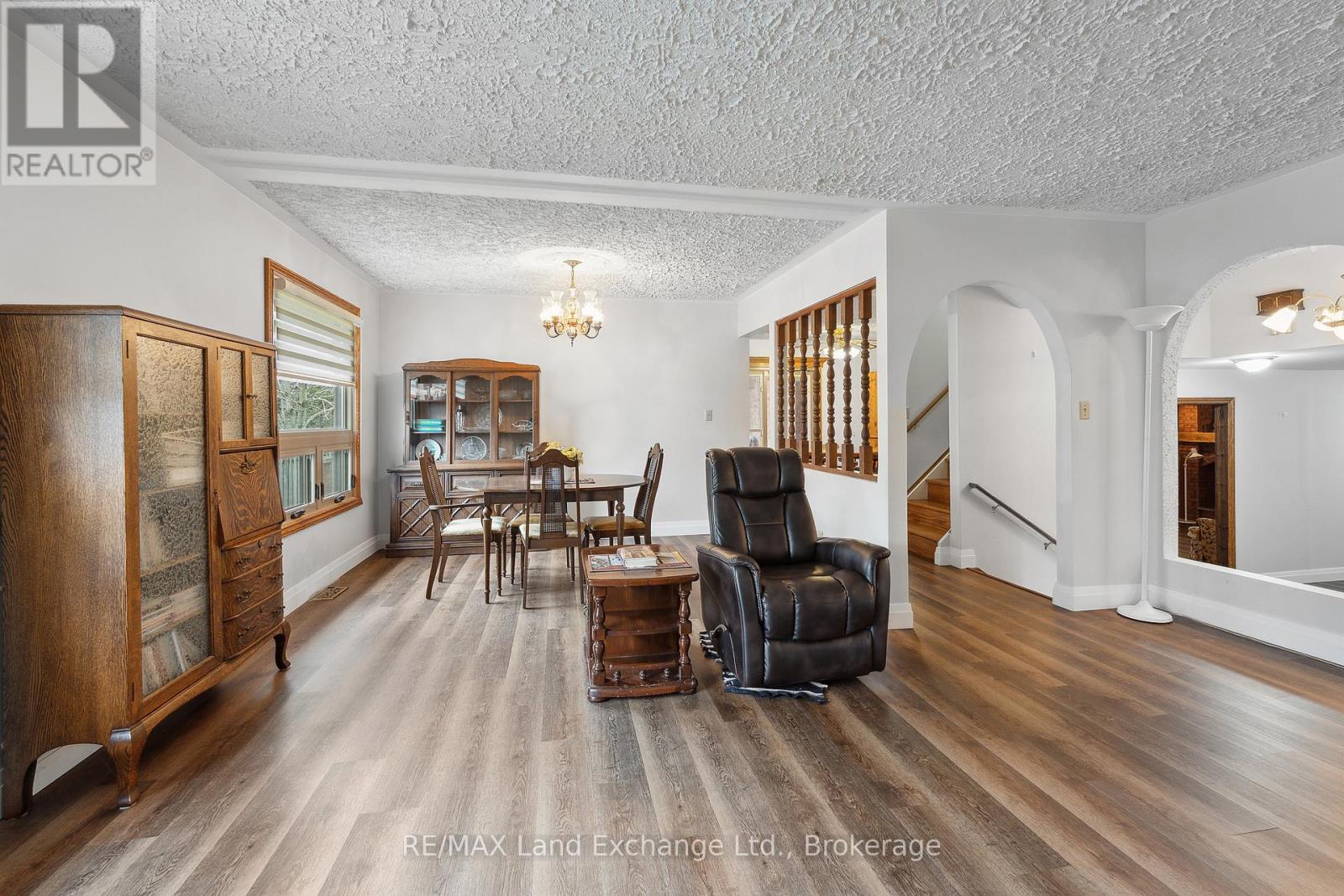 347 Tyendinaga Drive, Saugeen Shores, Ontario  N0H 2L0 - Photo 17 - X12091303