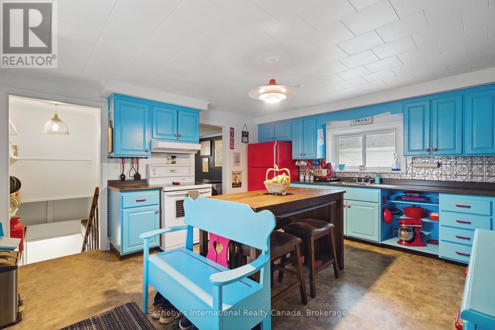 241 Phillip Street E, Gravenhurst, Ontario  P1P 1J3 - Photo 4 - X12092200