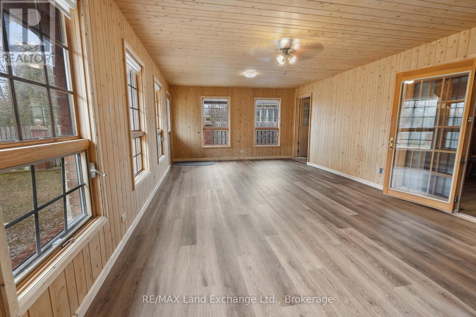 347 Tyendinaga Drive, Saugeen Shores, Ontario  N0H 2L0 - Photo 14 - X12091303