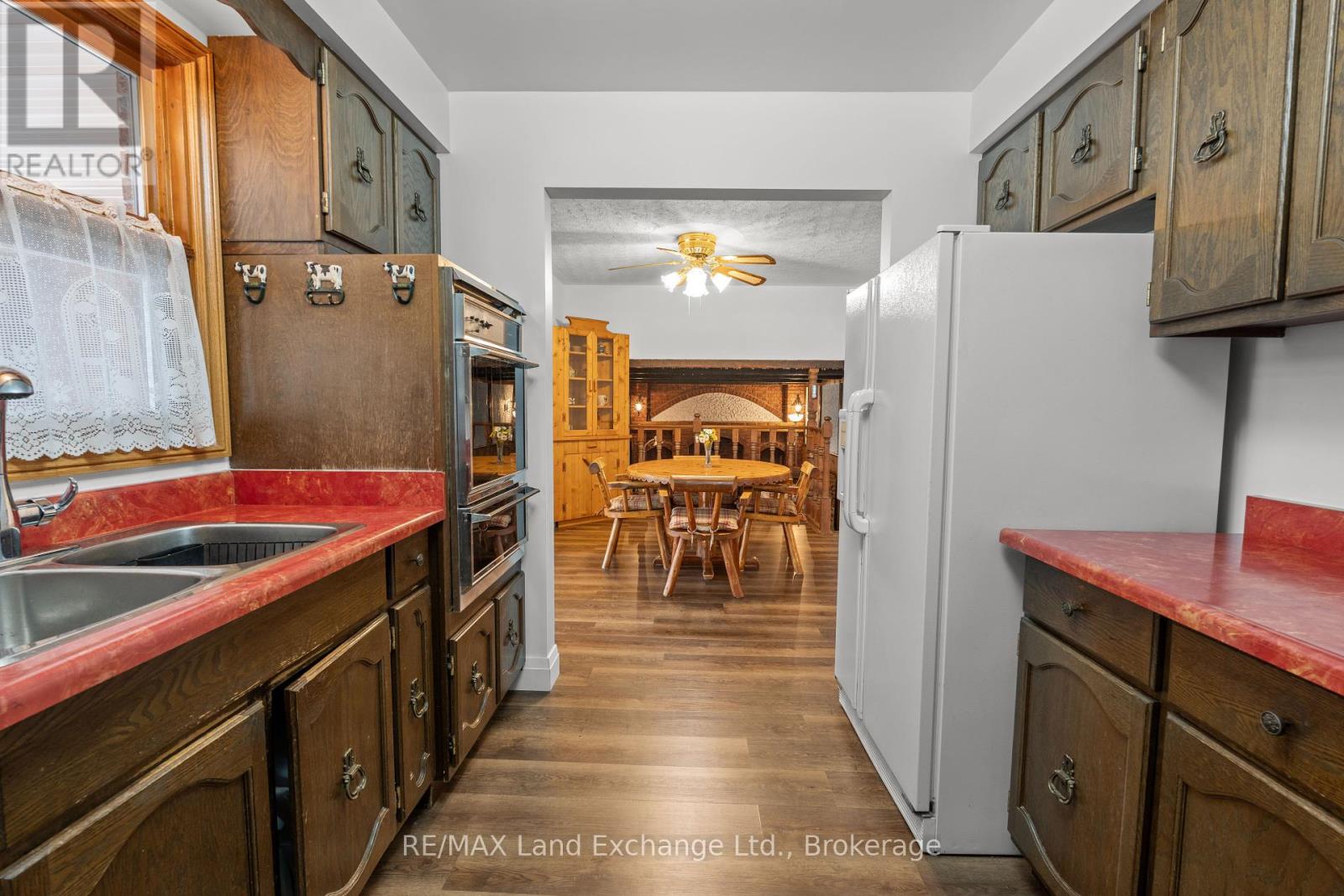 347 Tyendinaga Drive, Saugeen Shores, Ontario  N0H 2L0 - Photo 27 - X12091303