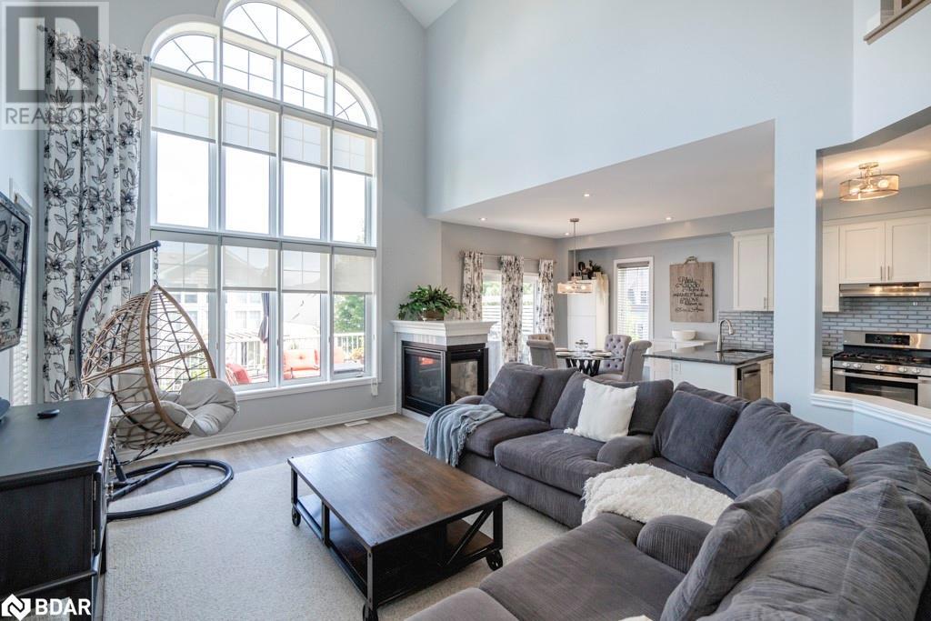 Property at 101 RIVERWALK Place image 4