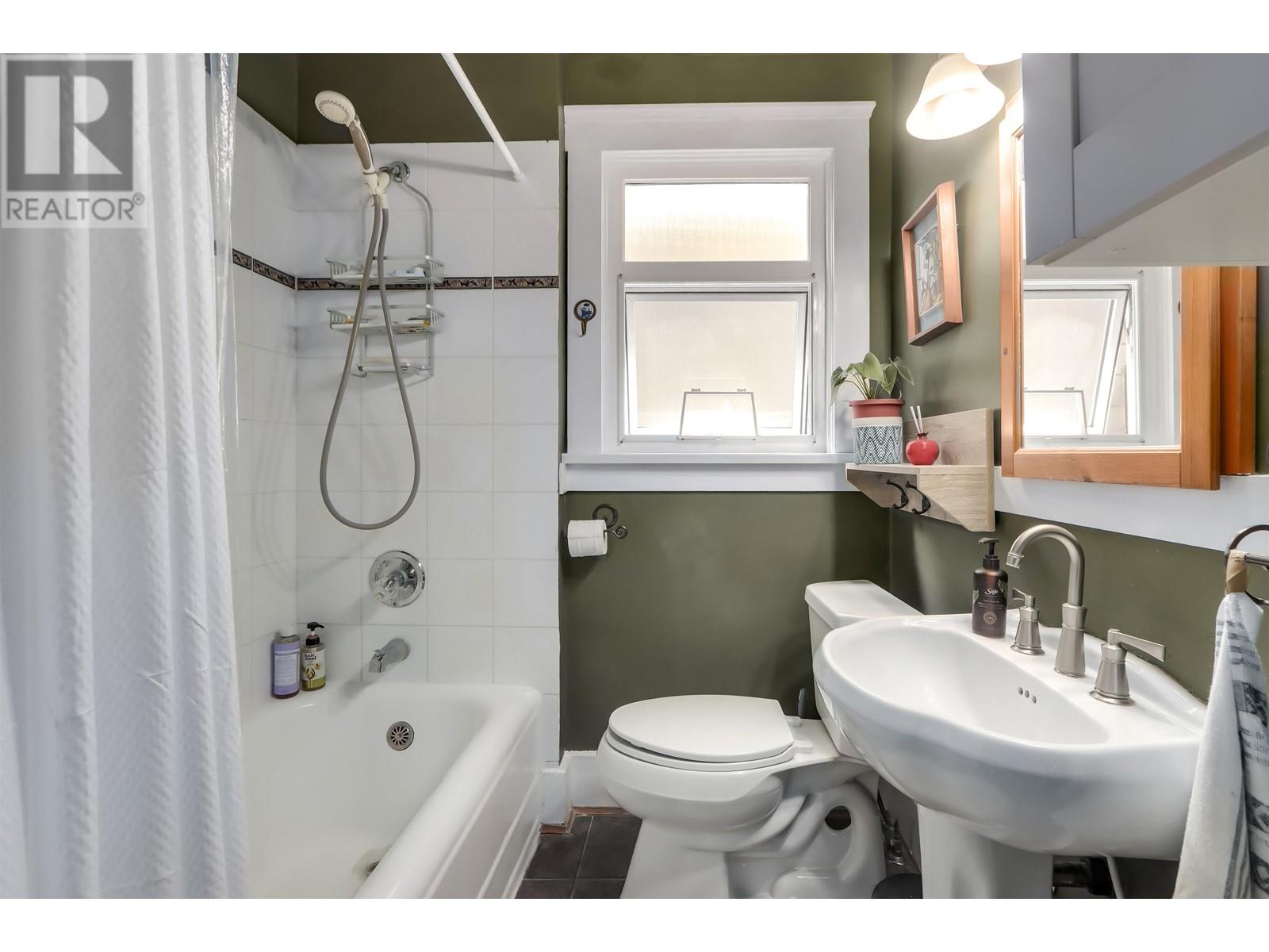 4529 W 8th Avenue, Vancouver, British Columbia  V6R 2A4 - Photo 17 - R2992312